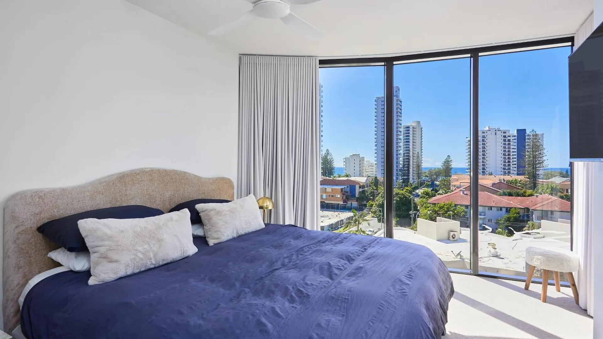 Oceanview Luxury Broadbeach 2 Bedroom Daire Gold Coast