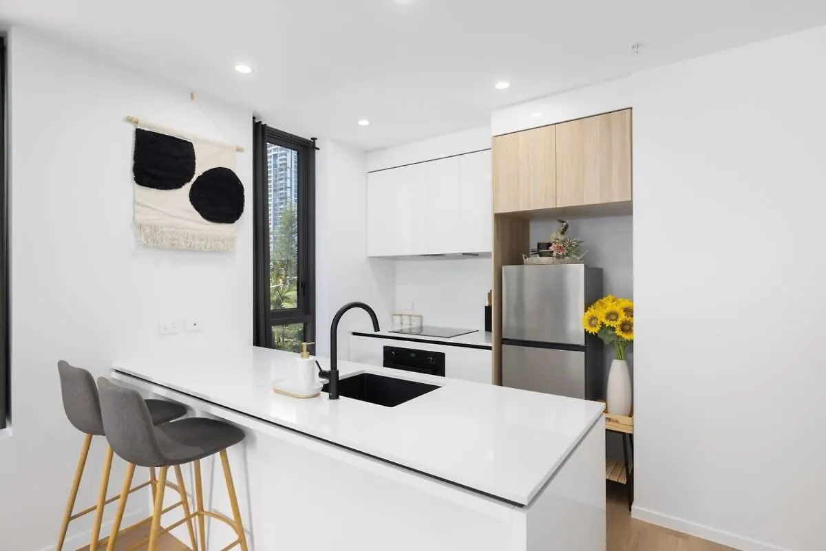 Brand New Cozy 1br Business Nbn Gym Apartamento Gold Coast