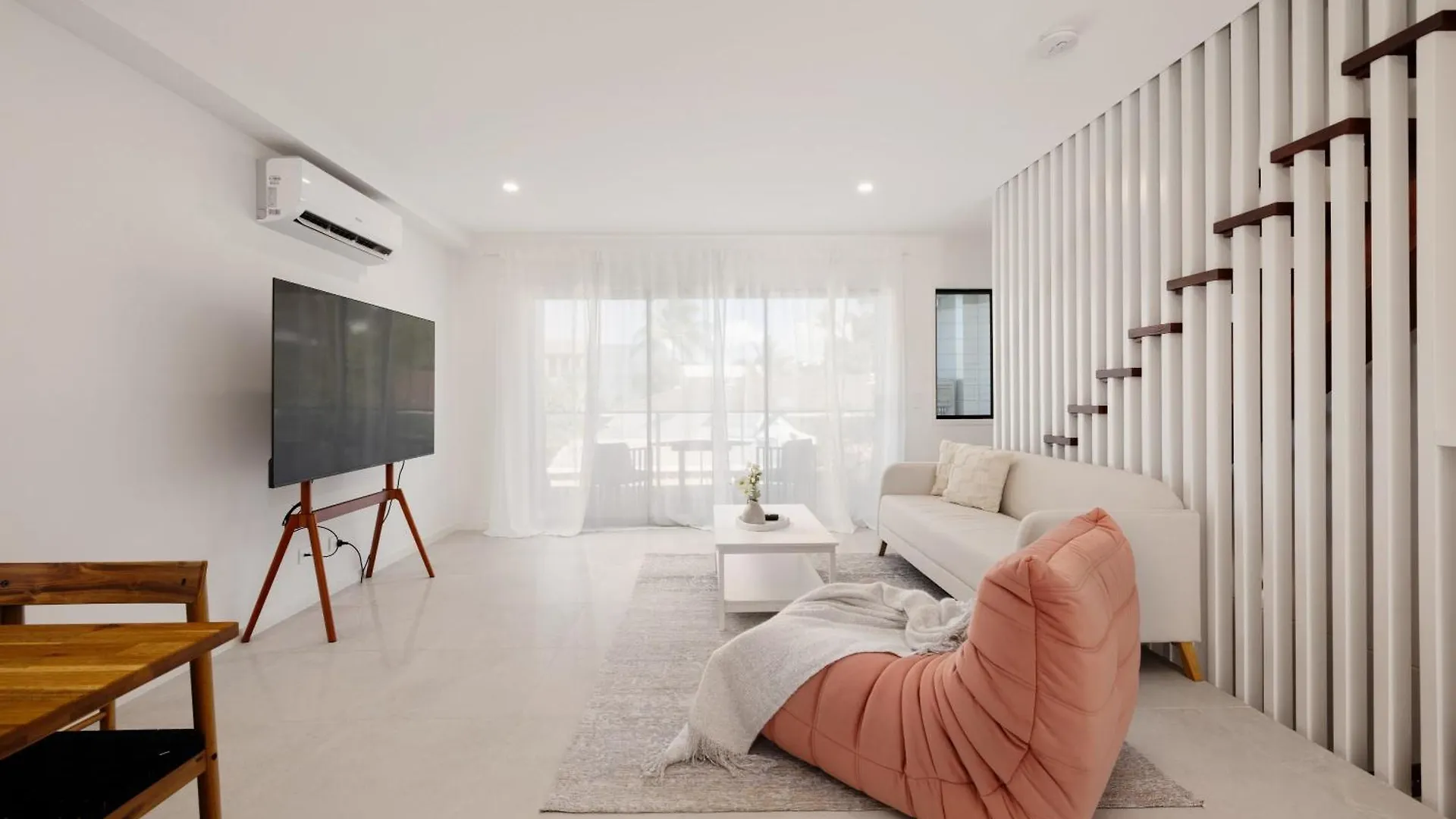 Netflix Brand New 4br Fast Nbn Ac Free Parking Сasa de vacaciones