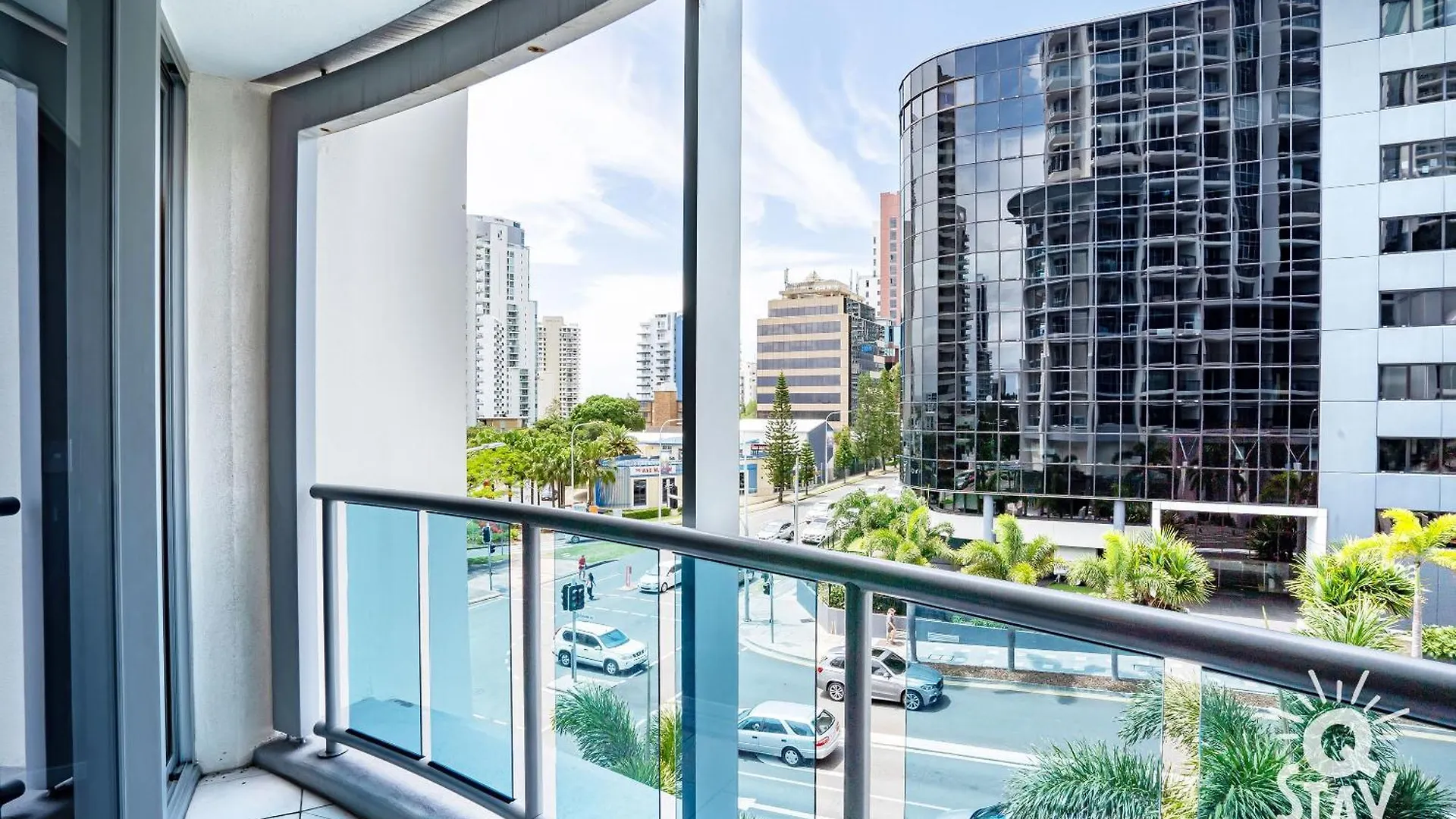 아파트 Chevron Renaissance Surfers Paradise Mid Week Madness Deal - Q