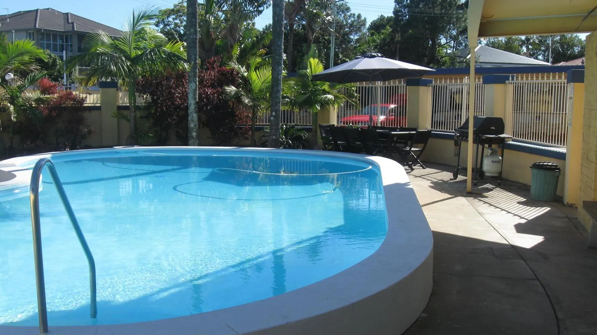 Sunburst Motel 3*