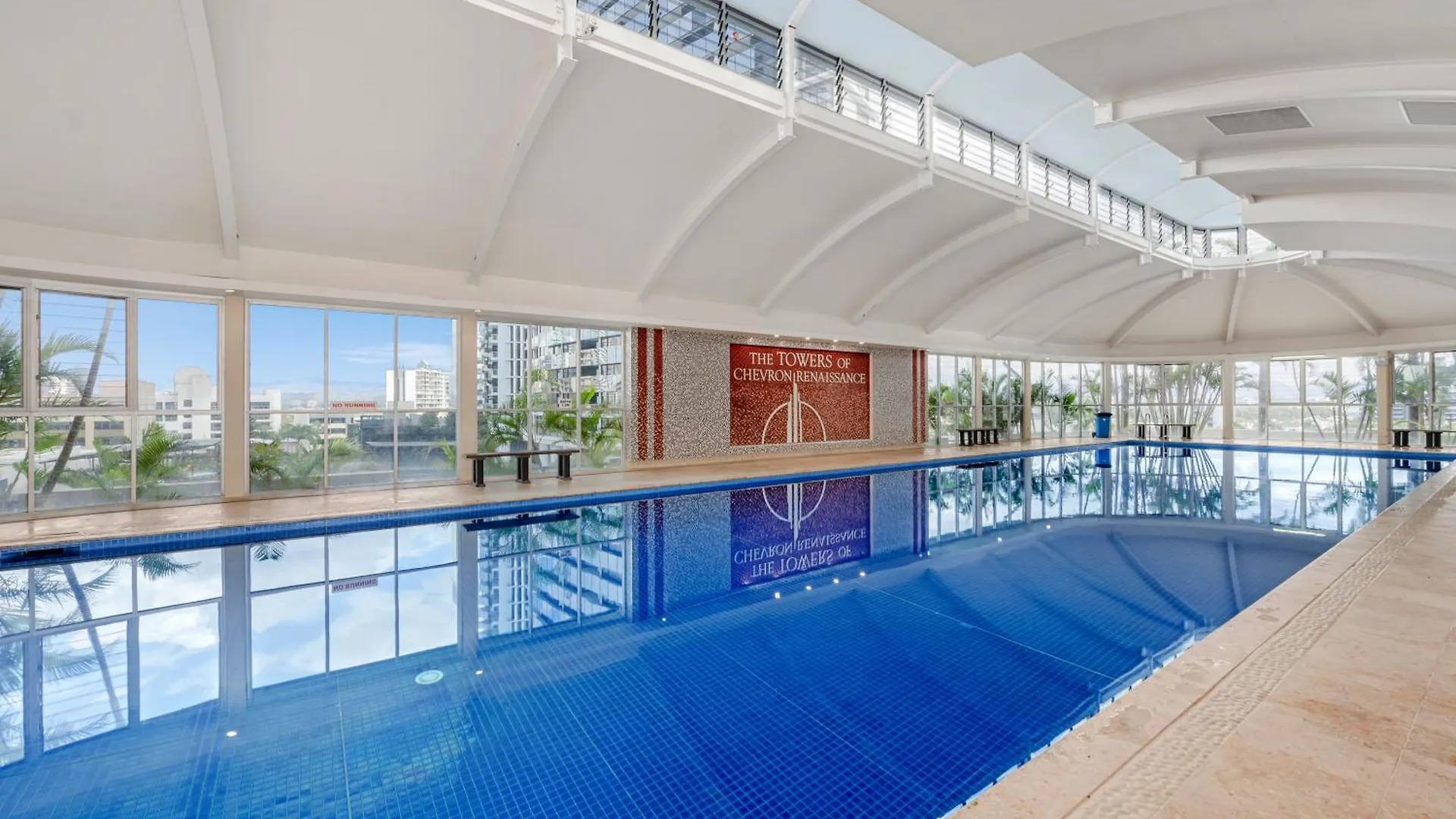 Chevron Renaissance Surfers Paradise Sleeps 10 1st Floor - Optimise *
