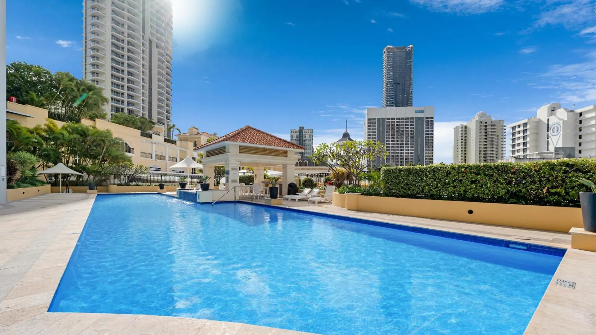Apartment Chevron Renaissance Surfers Paradise Sleeps 10 1st Floor - Optimise Gold Coast