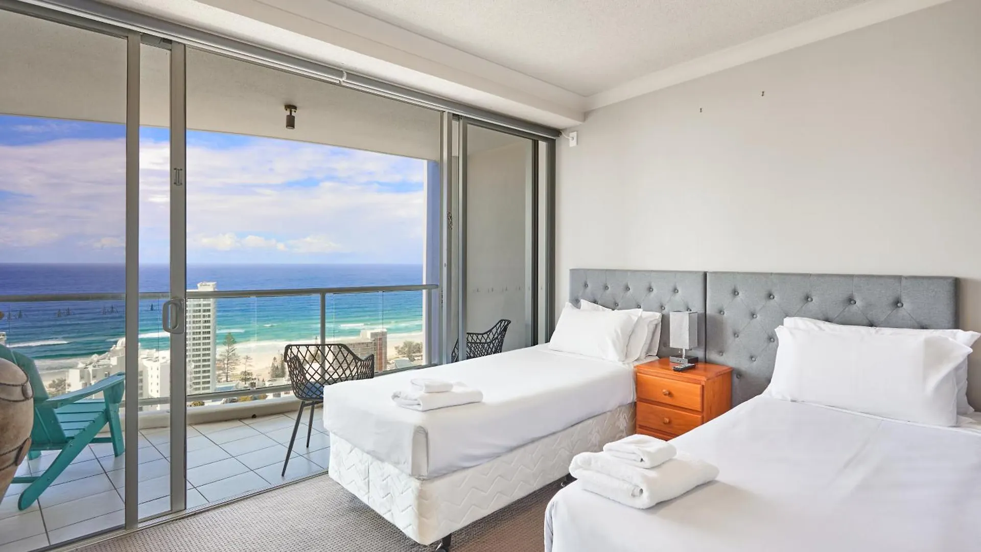 Oceanview 3 Bedroom In Surfers Paradise - Serain Residences