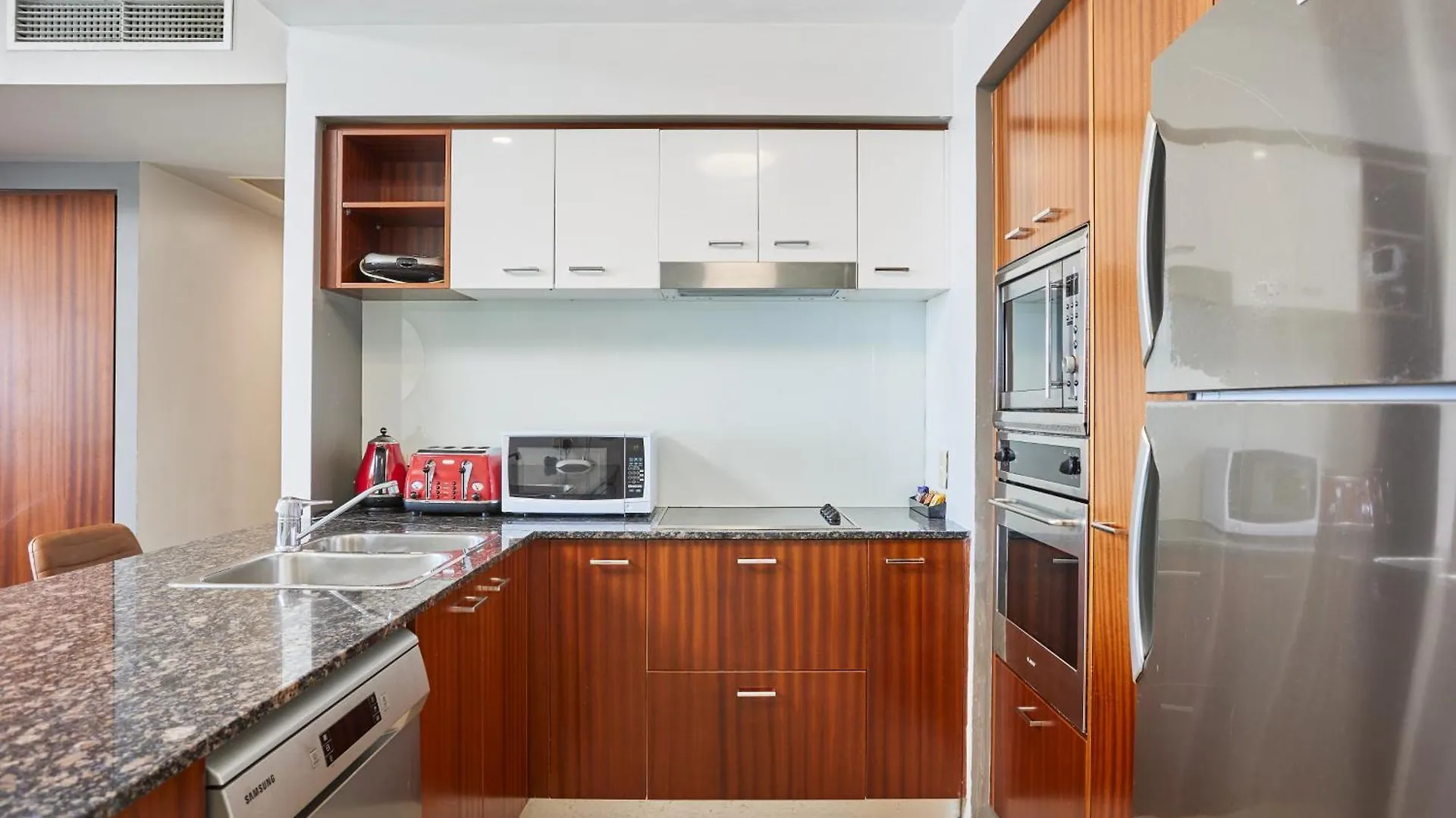 公寓 Oceanview 3 Bedroom In Surfers Paradise - Serain Residences