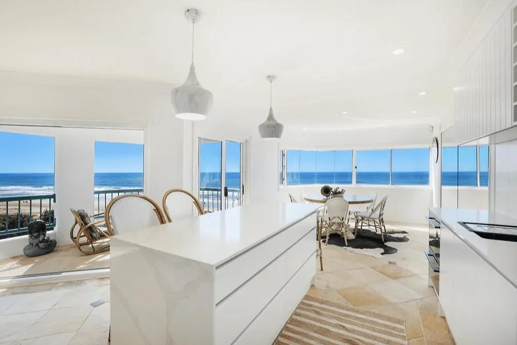 3 Bedroom Floor Beachfront In Surfers Paradise - Q 黄金海岸
