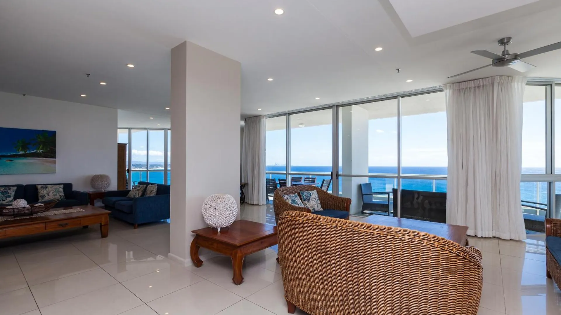 Points North Aparthotel 4*