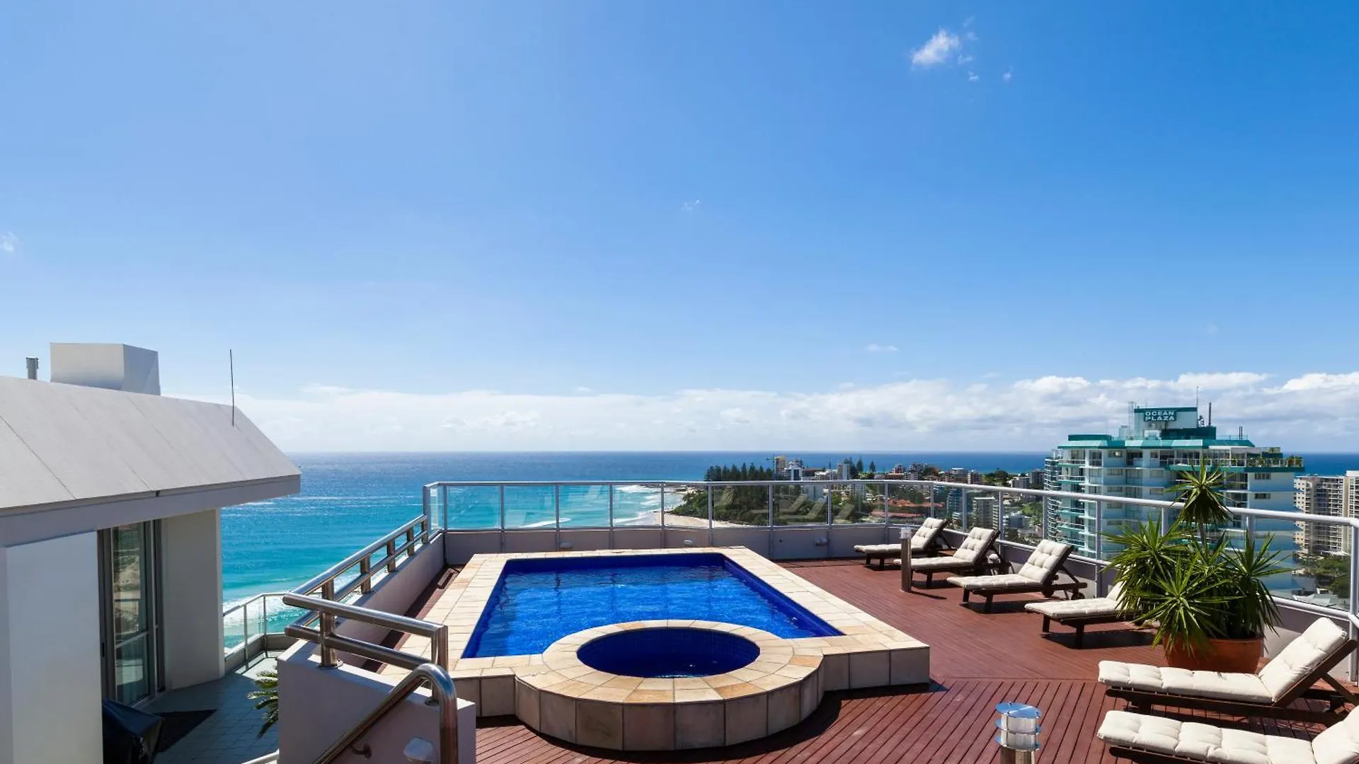Aparthotel Points North 4*