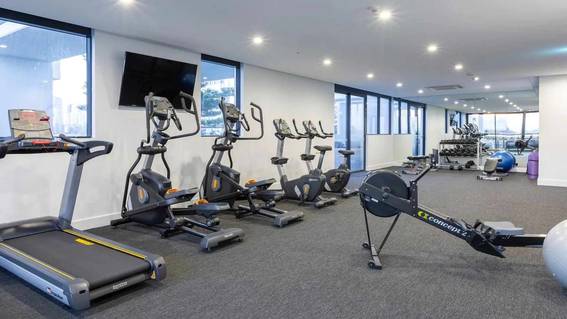Qube Broadbeach 4* Gold Coast