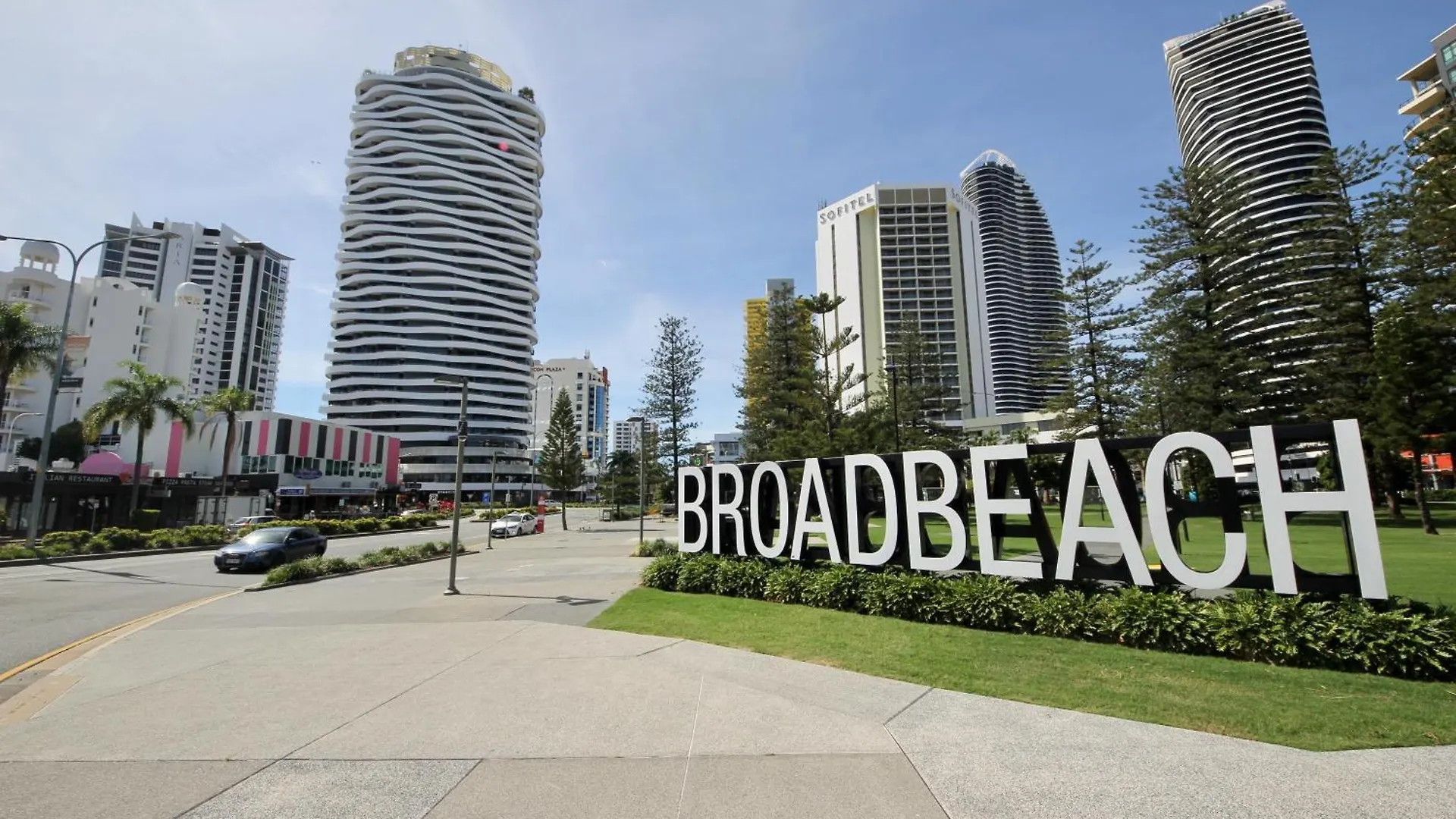 Diamond 70 * Gold Coast