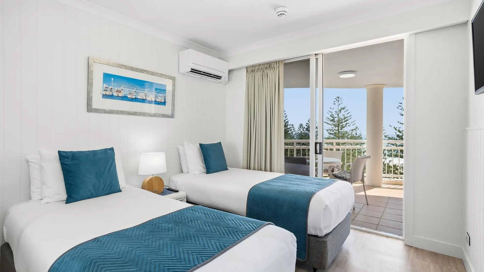 Ultiqa Burleigh Mediterranean Aparthotel