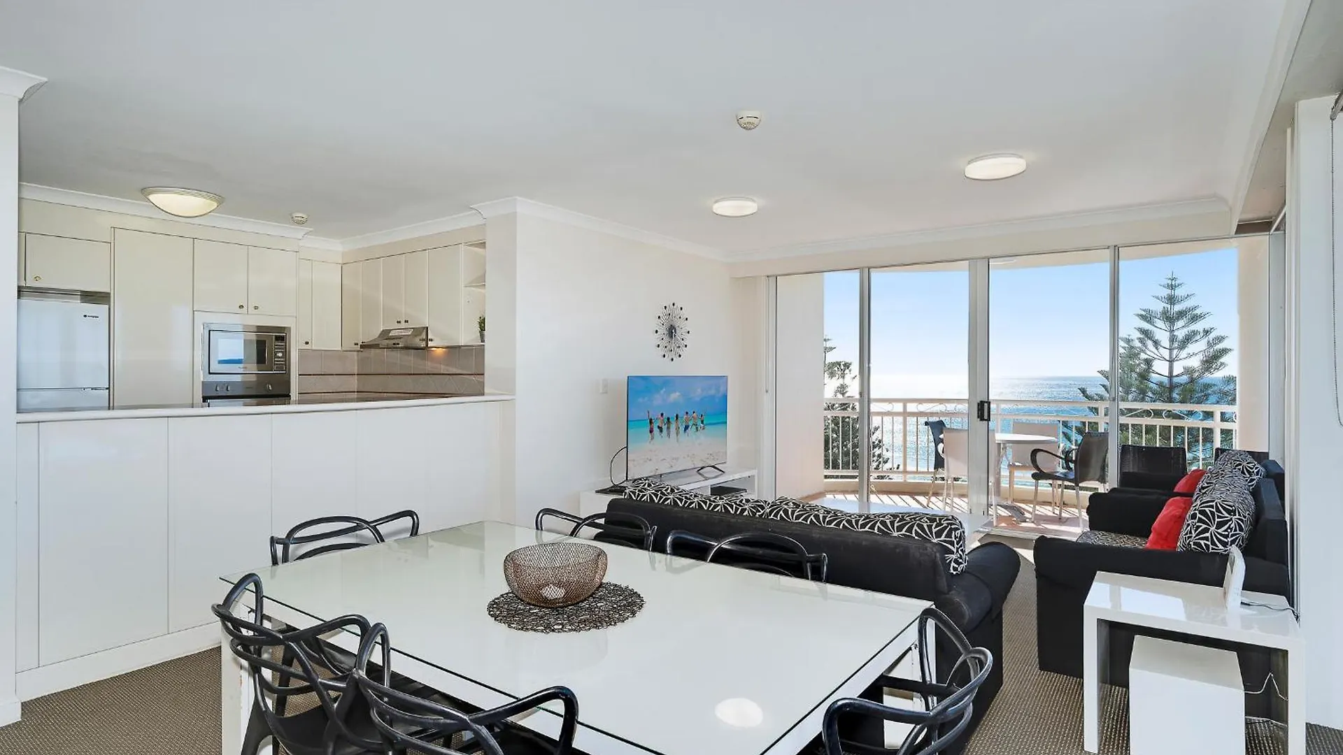 Aparthotel Ultiqa Burleigh Mediterranean