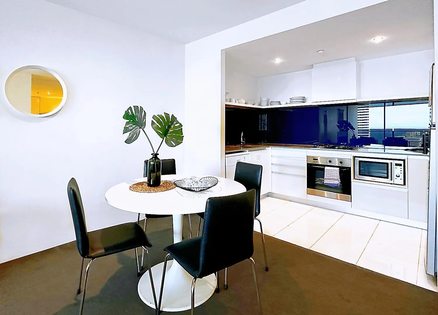 Circle On Cavill Surfers Paradise Apartments-holiday Paradise