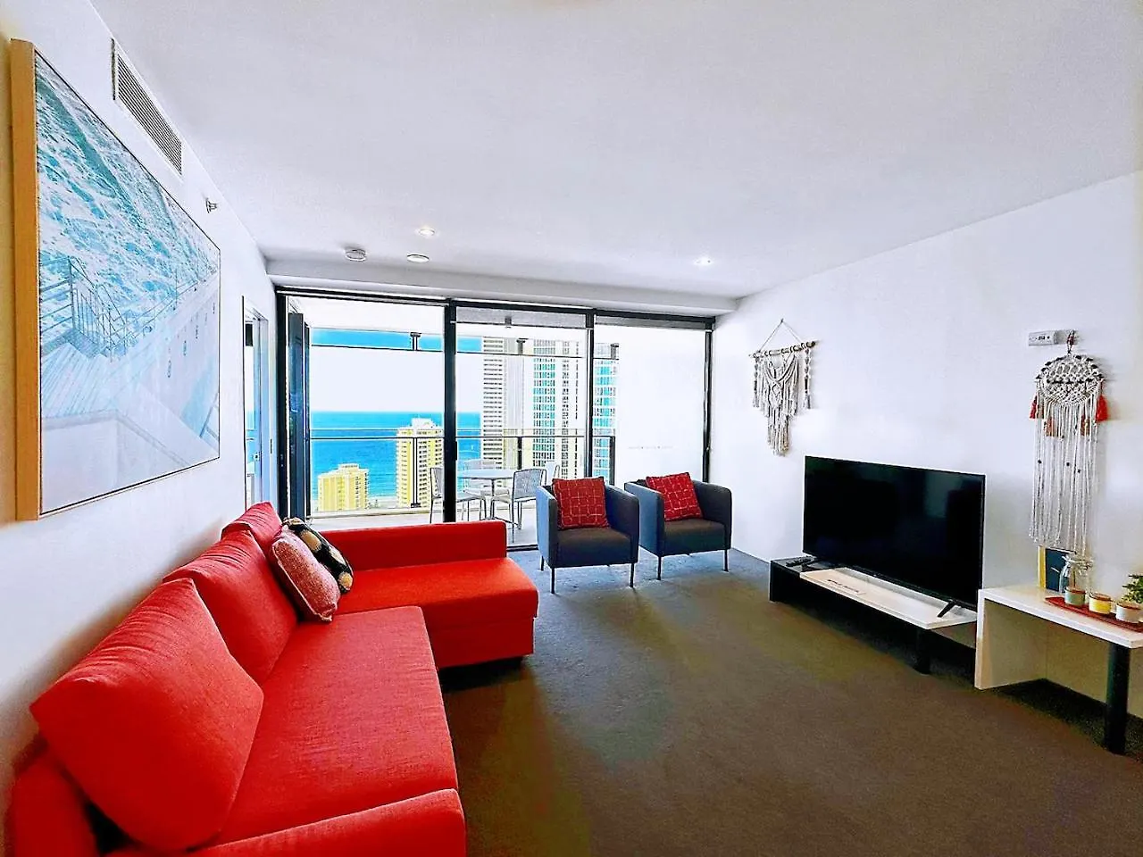 Apartment Circle On Cavill Surfers Paradise Apartments-holiday Paradise