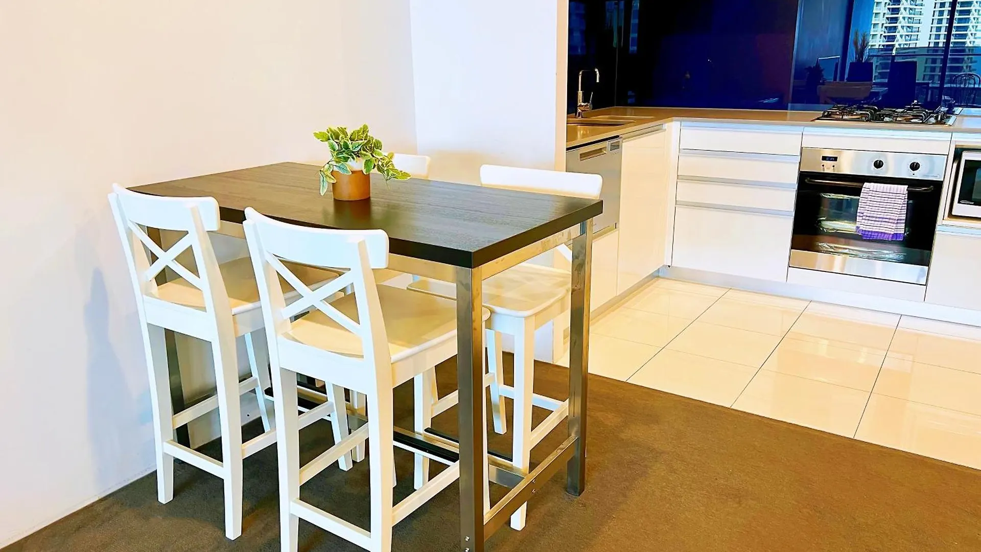 Circle On Cavill Surfers Paradise Apartments-holiday Paradise *