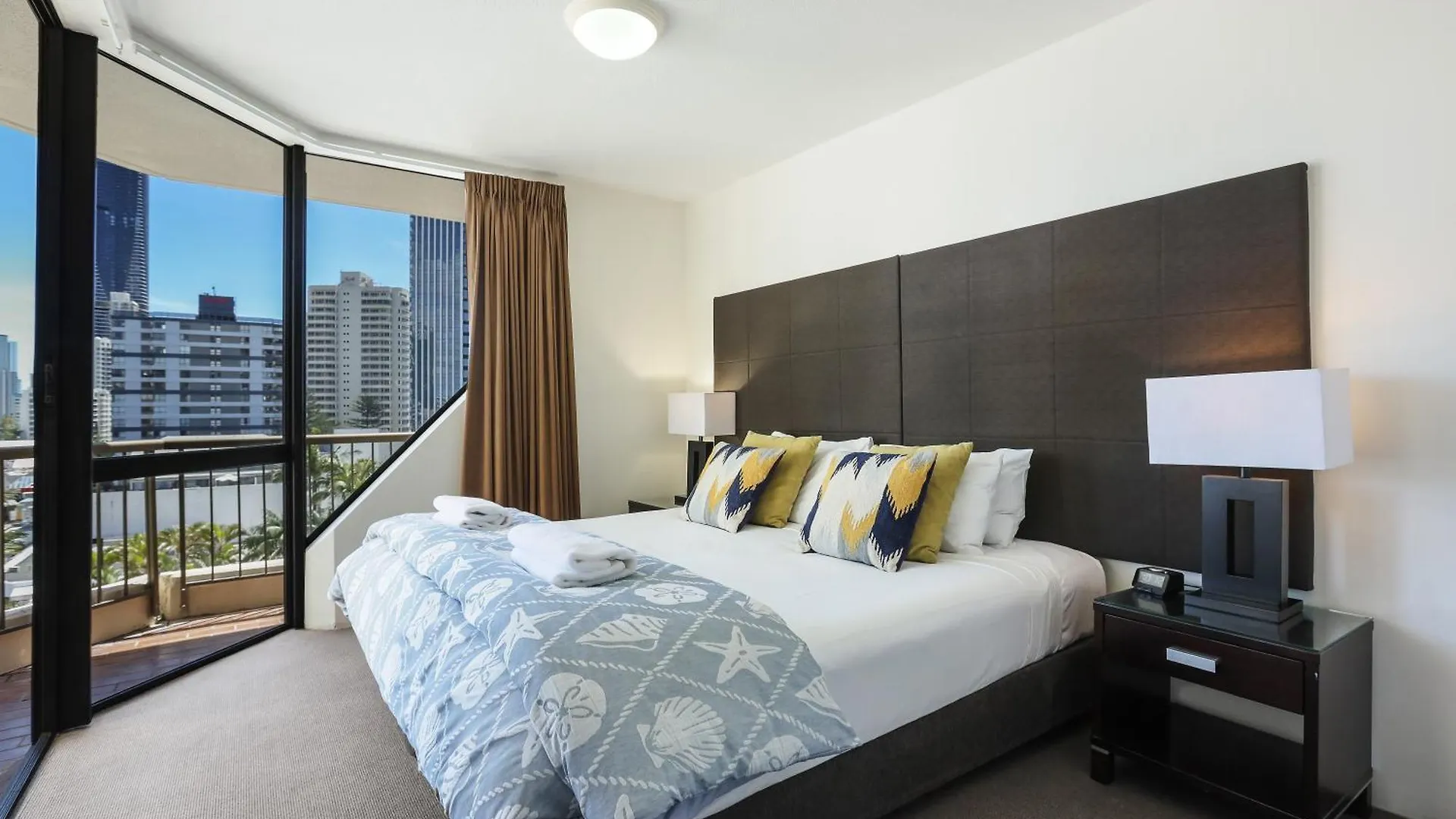 Paradise Centre Managed By Gchs Apartman *