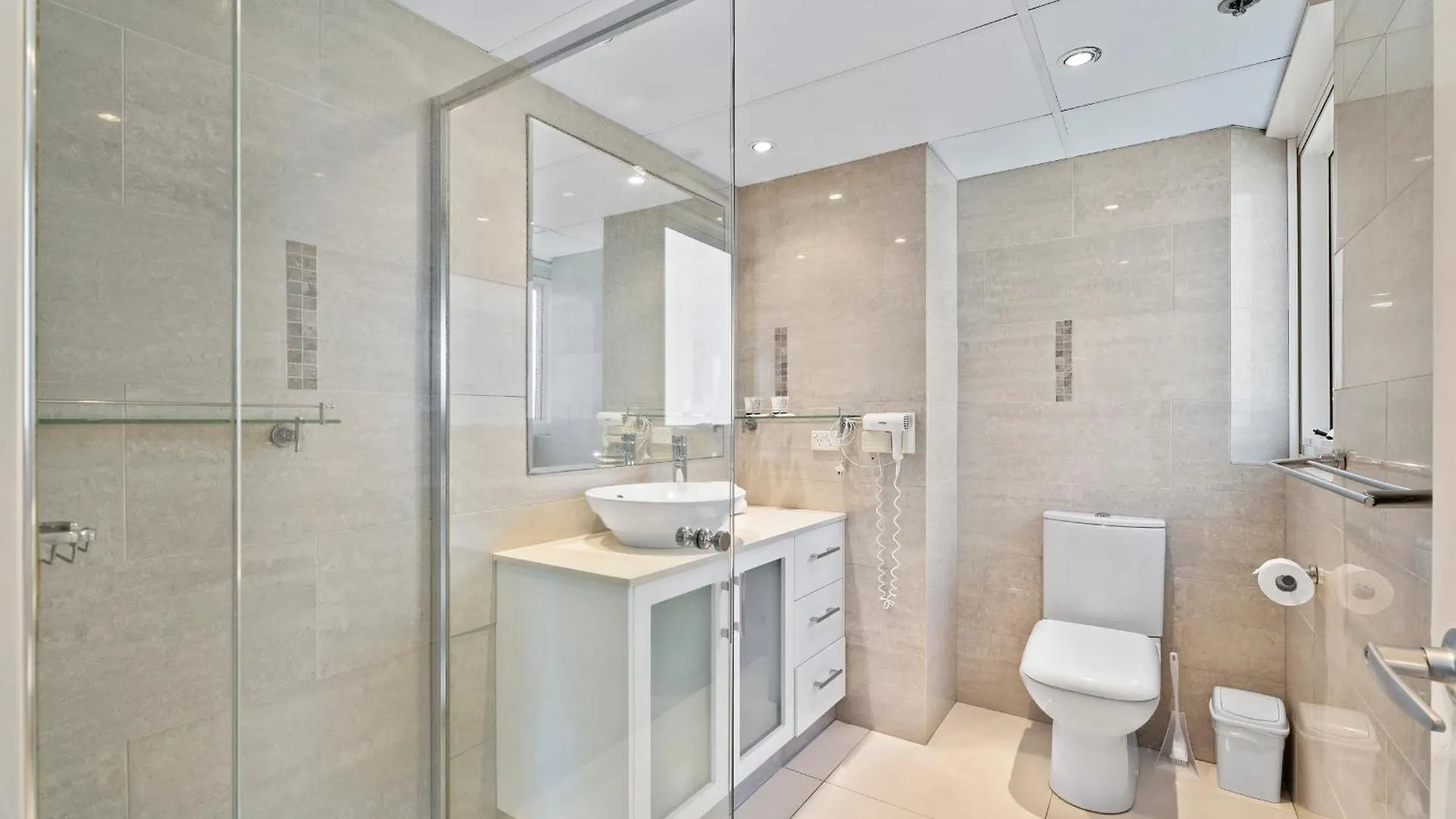 アパート 3 Bedroom Ocean View Unit At Zenith In Surfers Paradise - Q ゴールドコースト