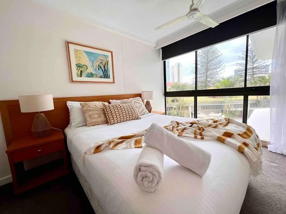 Appartamento Beachside Bliss Pool, & Sauna Gold Coast