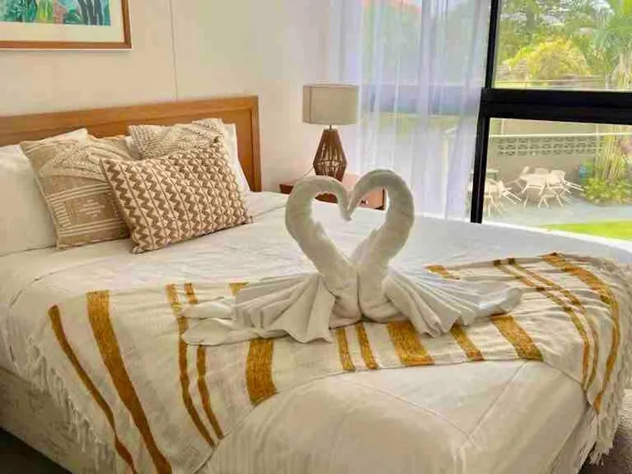 Beachside Bliss Pool, & Sauna Appartamento *