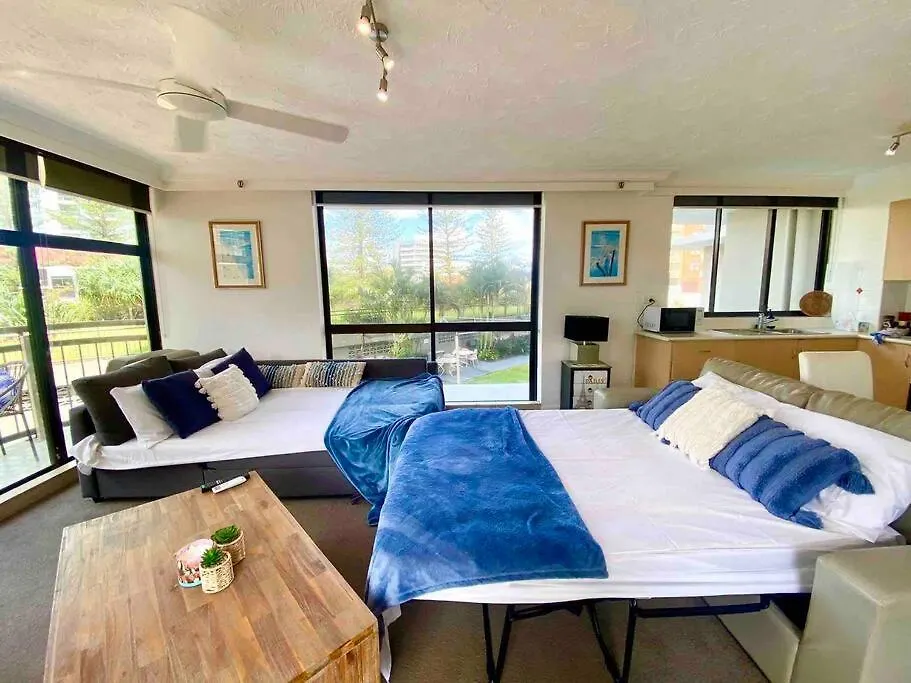 Beachside Bliss Pool, & Sauna Appartamento