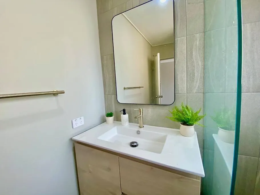 Burleigh Retreat Near Beach, Free Wi-fi アパート ゴールドコースト