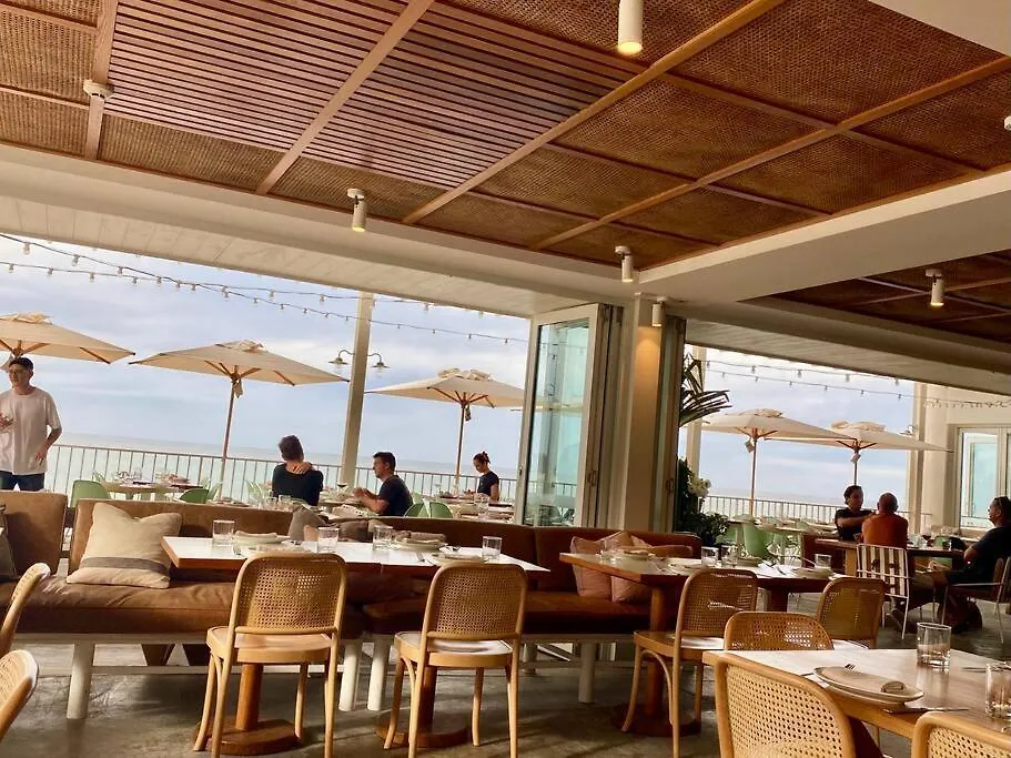 アパート Burleigh Retreat Near Beach, Free Wi-fi ゴールドコースト