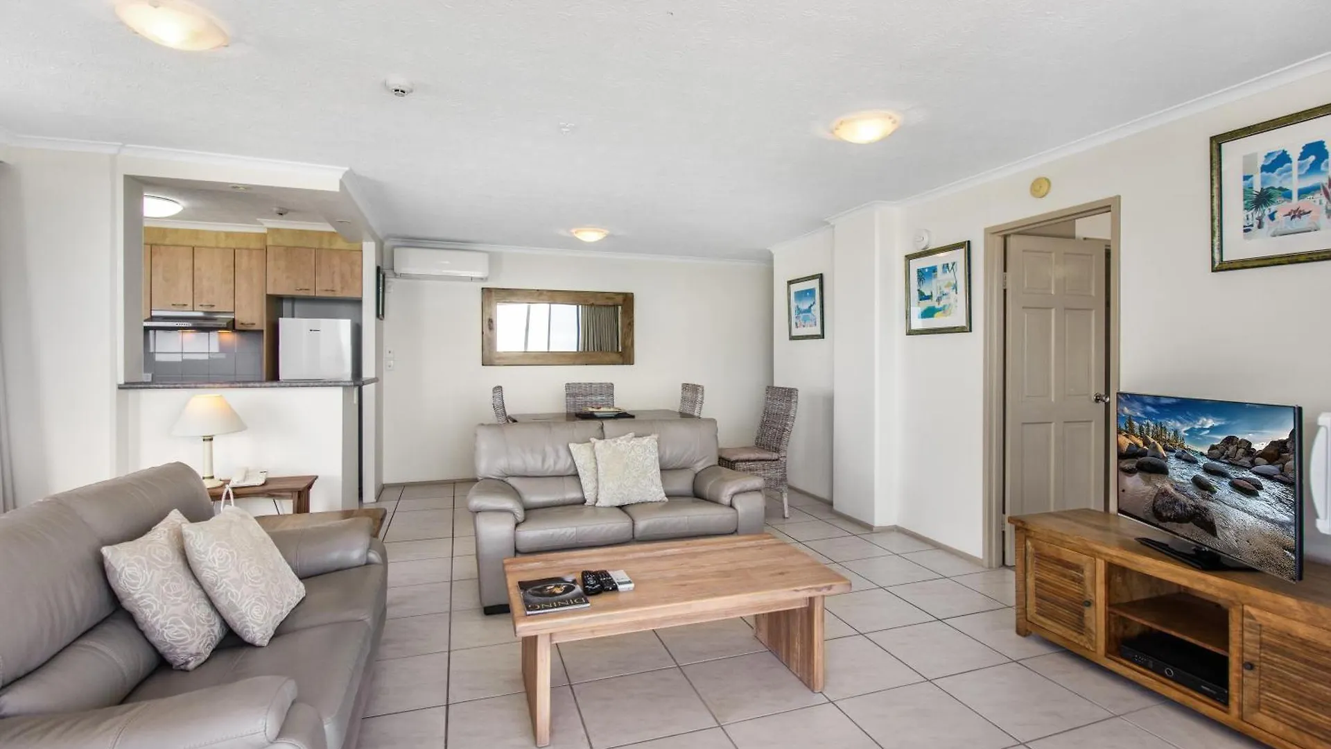 Boulevard Towers On Broadbeach Gold Coast