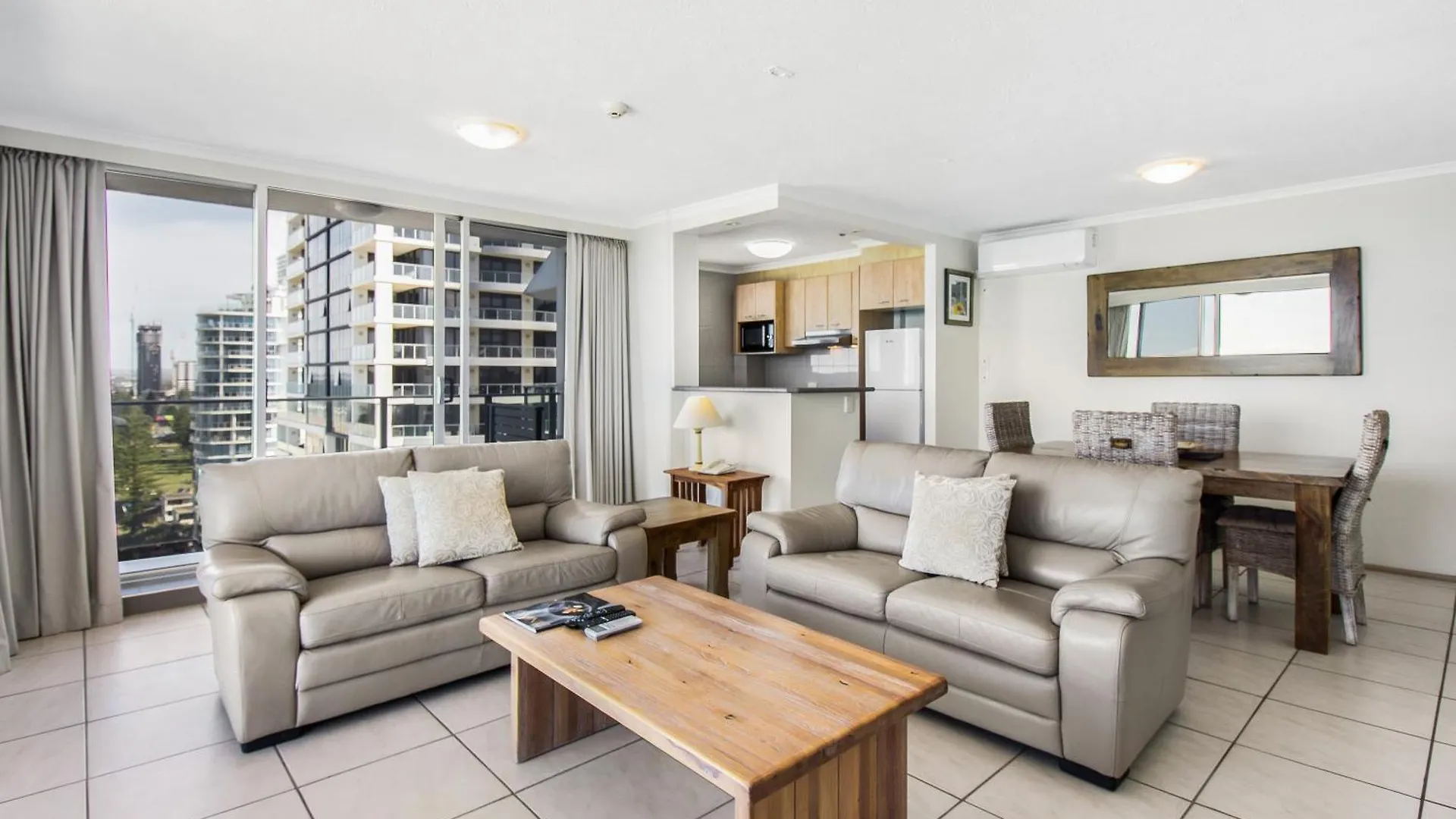 Boulevard Towers On Broadbeach