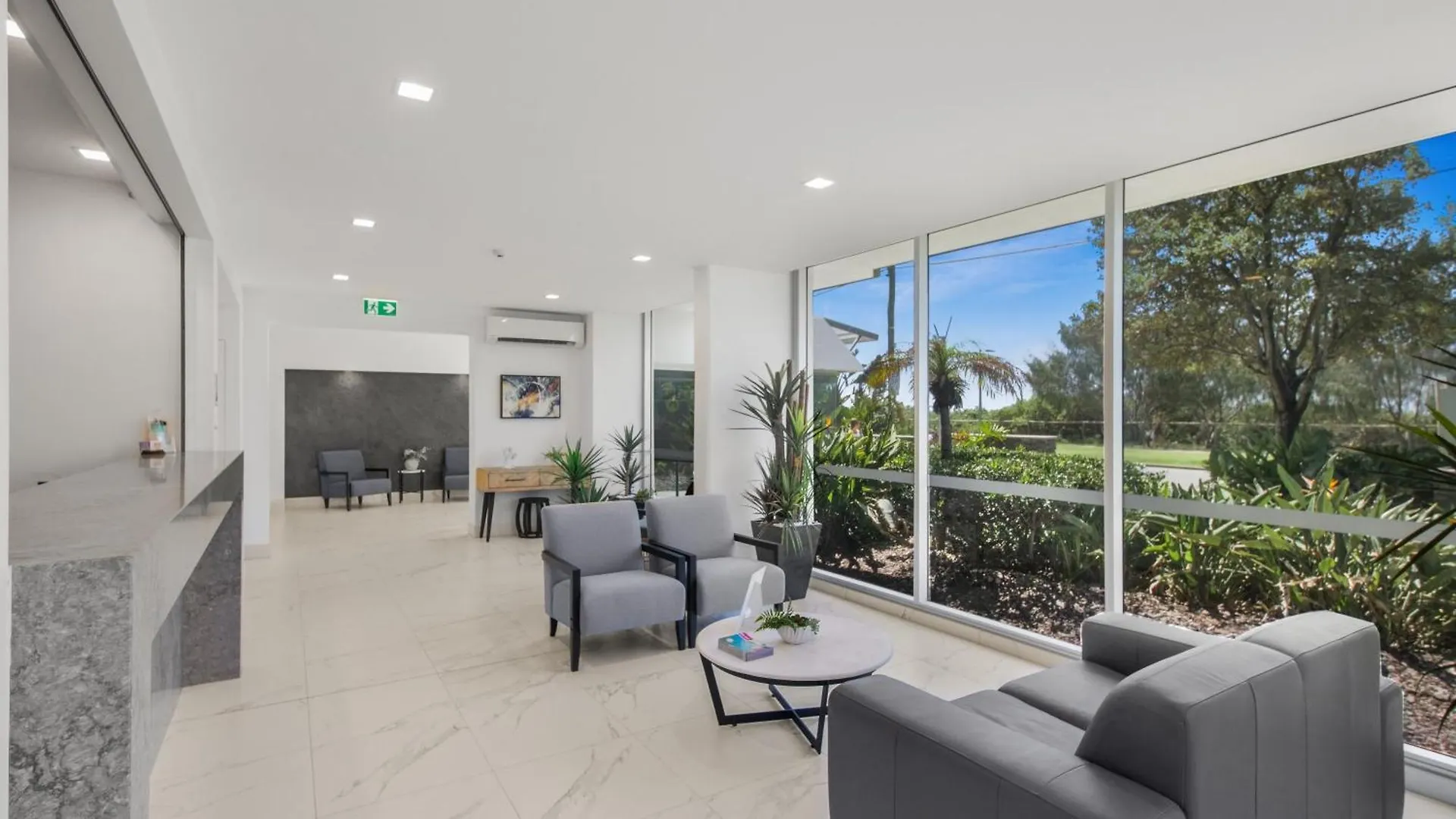 Boulevard Towers On Broadbeach 4*