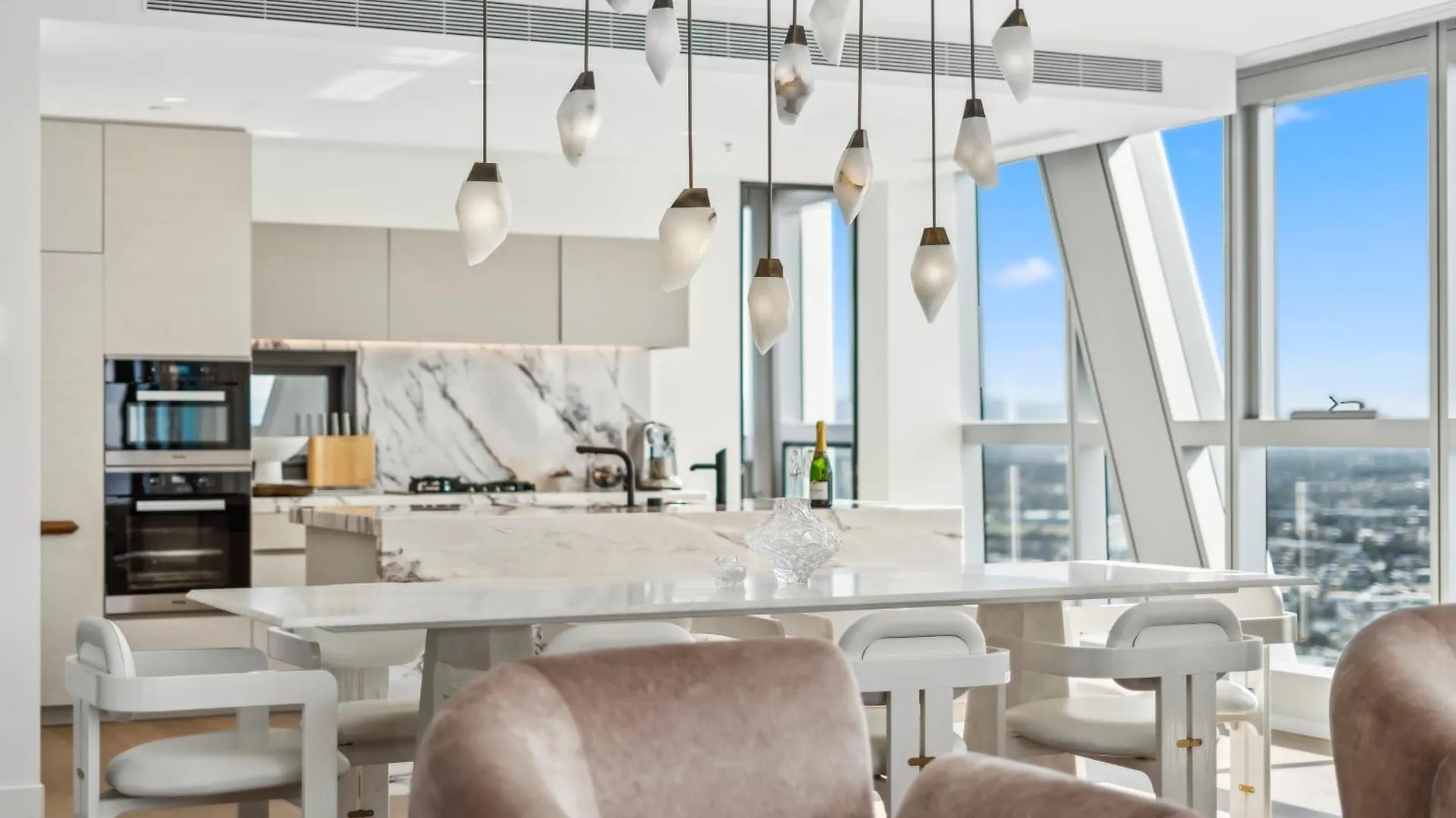 Jewel Beachfront Residences Apartament