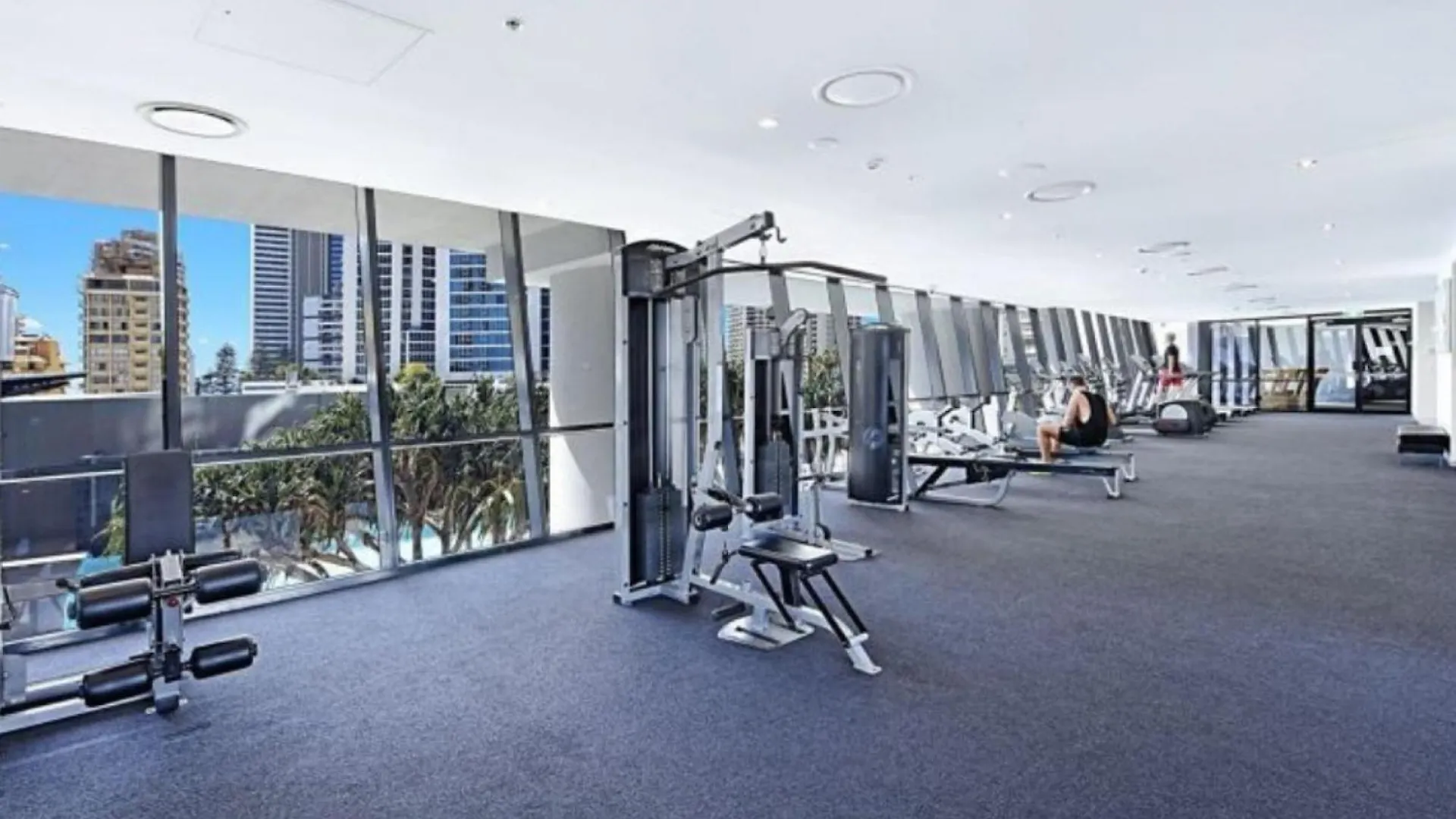 公寓 Circle On Cavill Luxe 2-bed With Views & Pool 黄金海岸