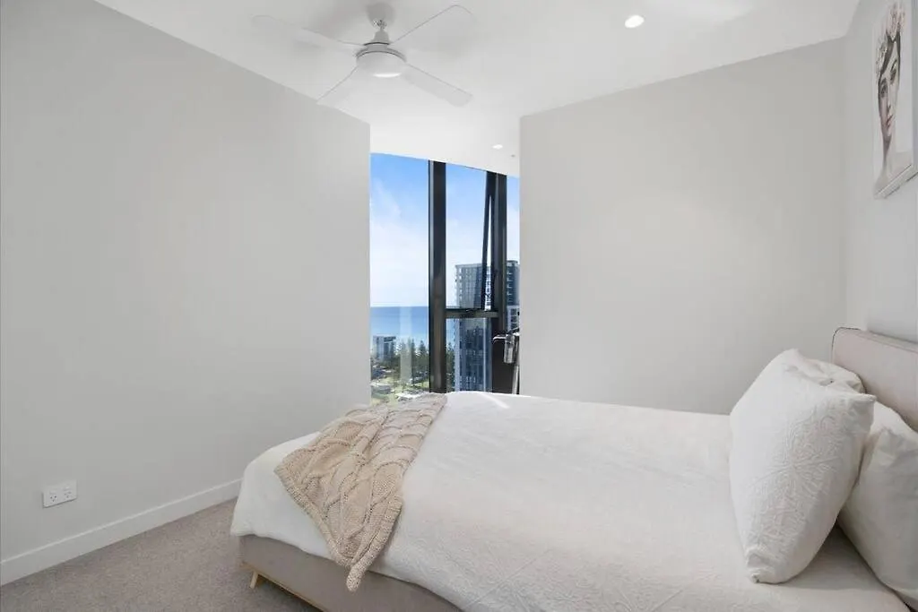Apartment Broadbeach Elegant With Views! Gold Coast