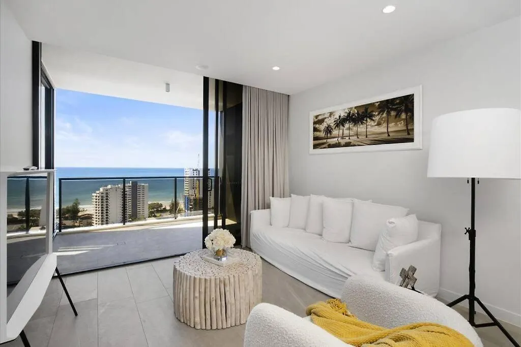 Broadbeach Elegant With Views! Apartment *
