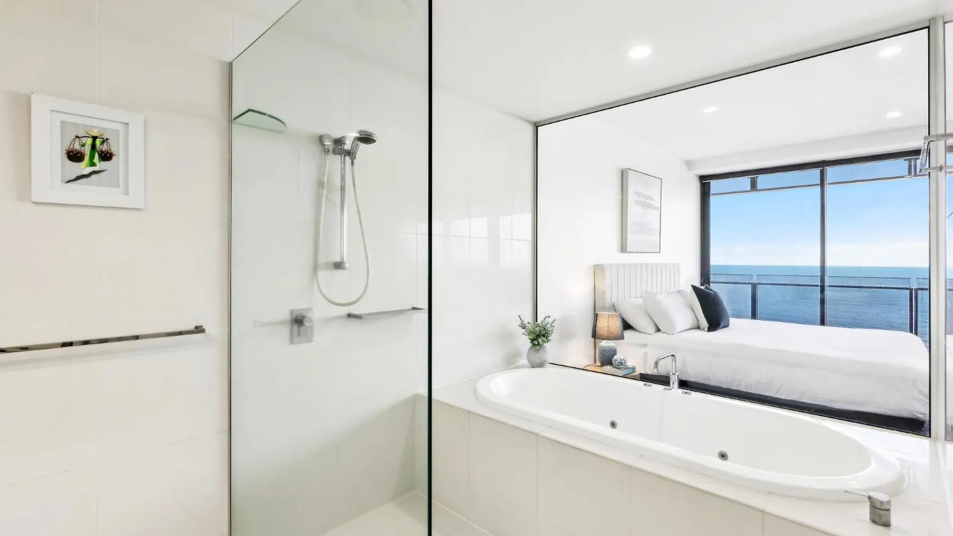 Circle On Cavill Luxe 2-bed With Views & Pool * 黄金海岸