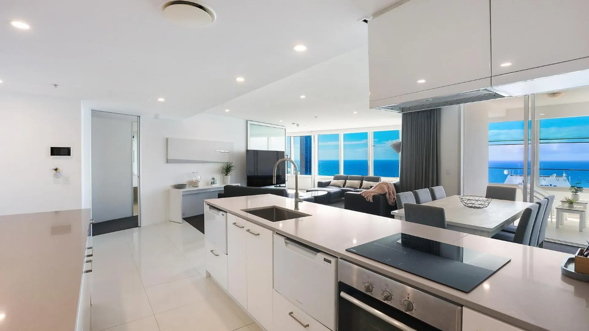 Tallest Tower Skyhomes | 9 Hamilton Avenue *