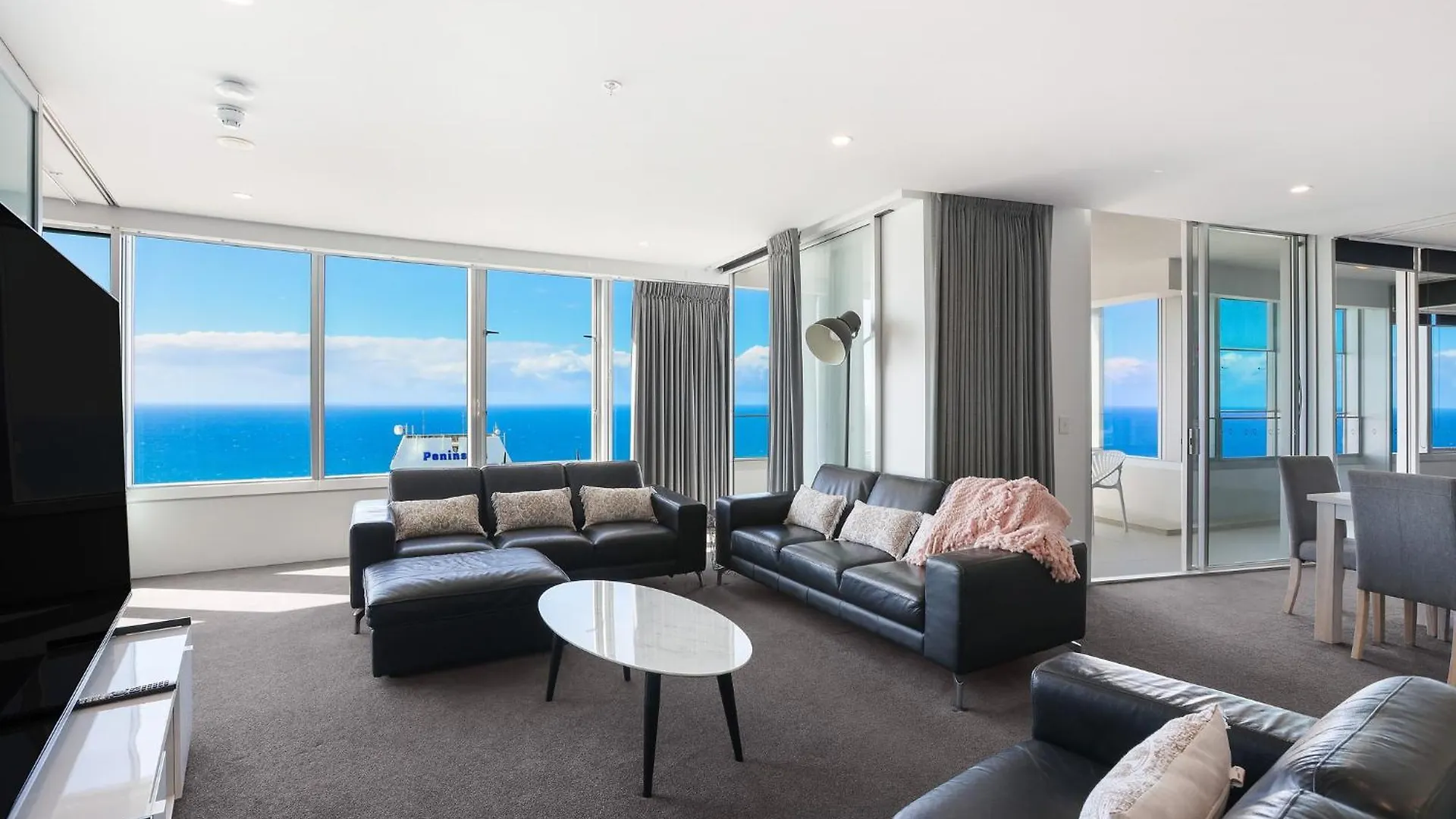 Tallest Tower Skyhomes | 9 Hamilton Avenue * Gold Coast