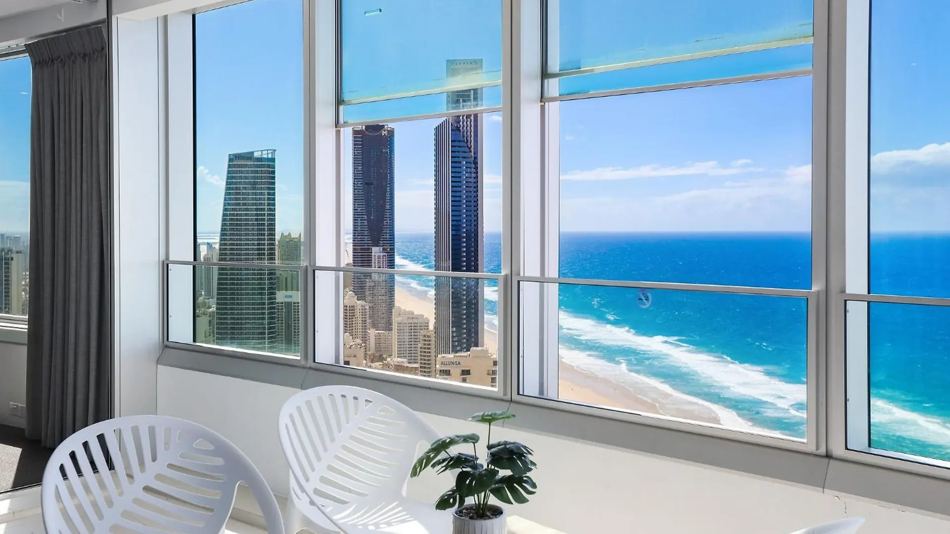 Apartment Tallest Tower Skyhomes | 9 Hamilton Avenue *