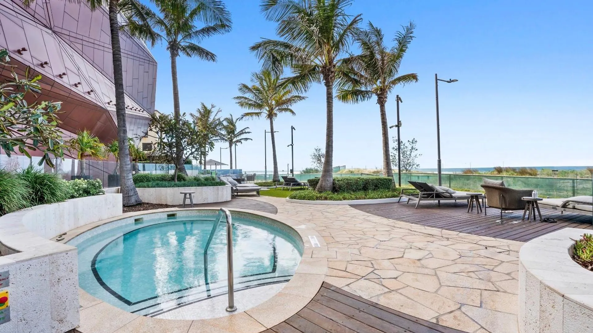 Apartment Beachfront Luxe 2bedroom With Sunset River Views Gold Coast