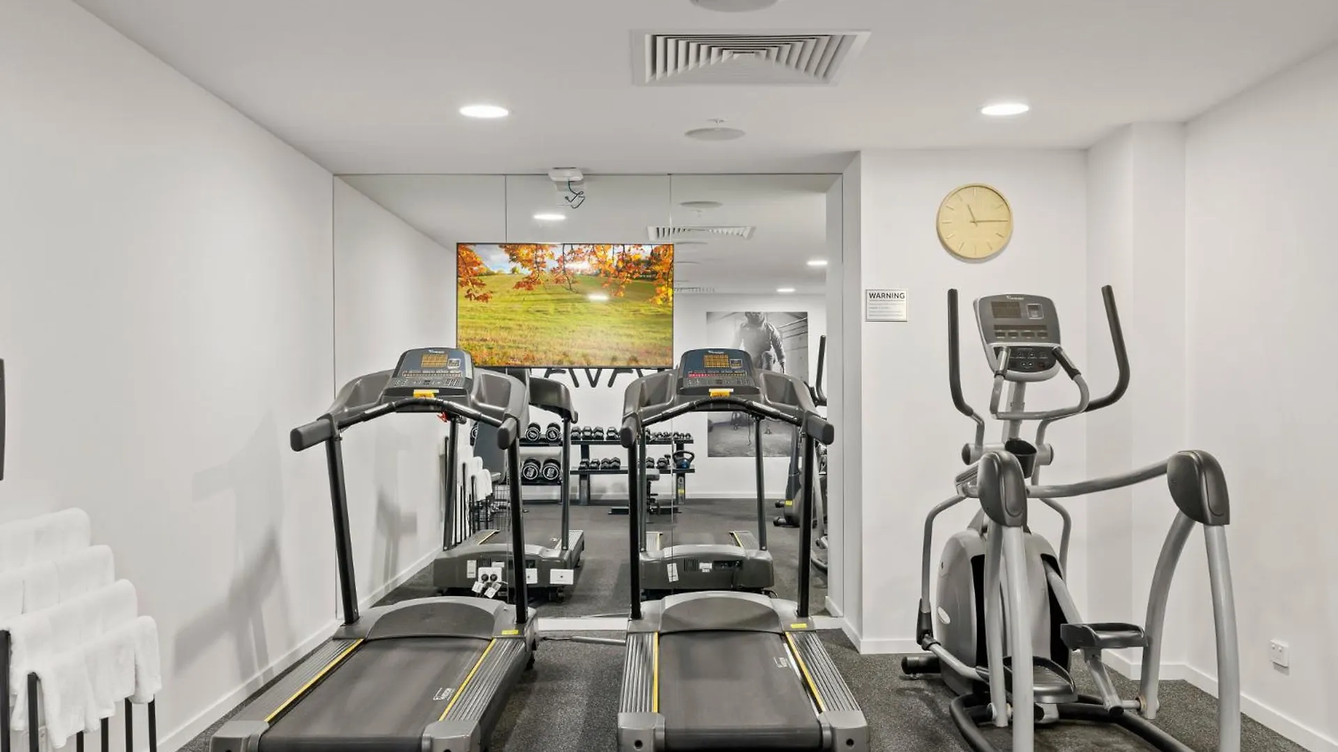 Broadbeach 1-bed With Pool Gym Walk To The Gold Coast