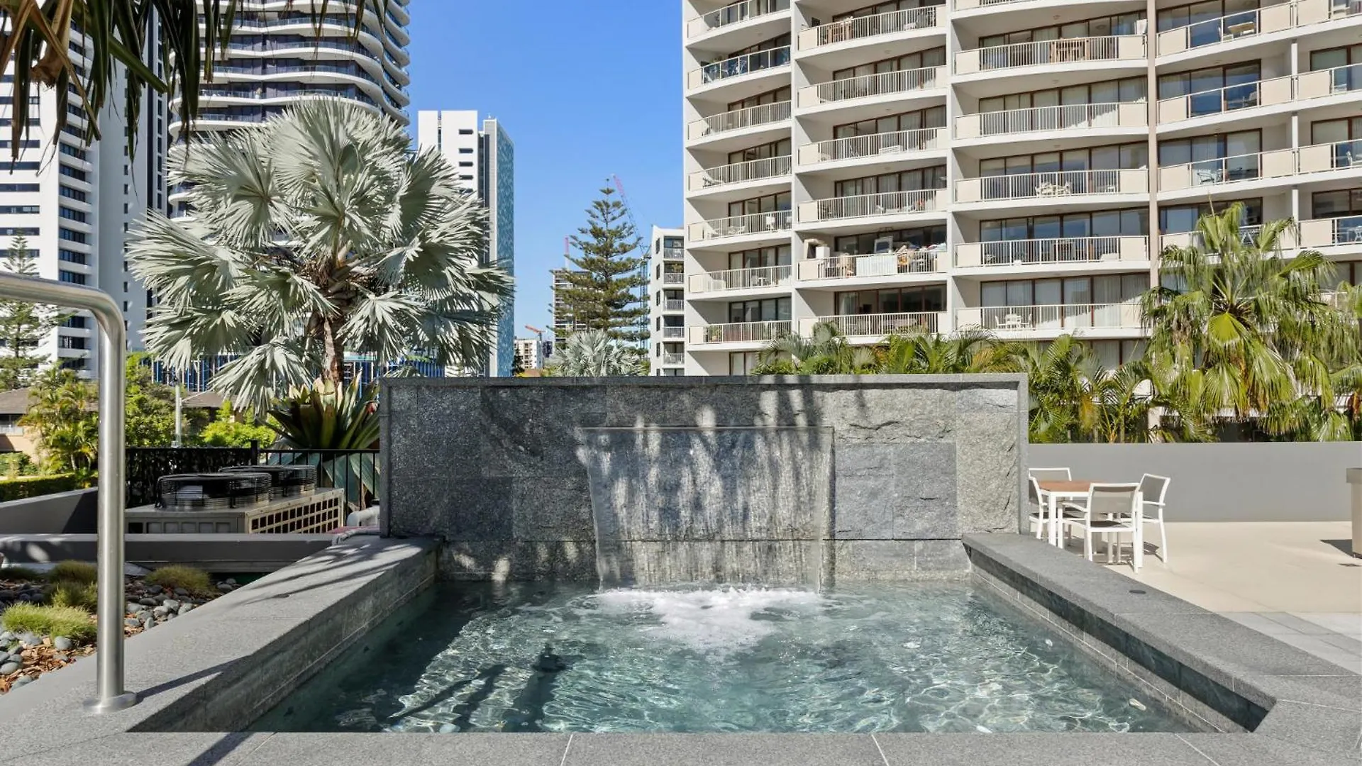 Broadbeach 1-bed With Pool Gym Walk To The Appartement *