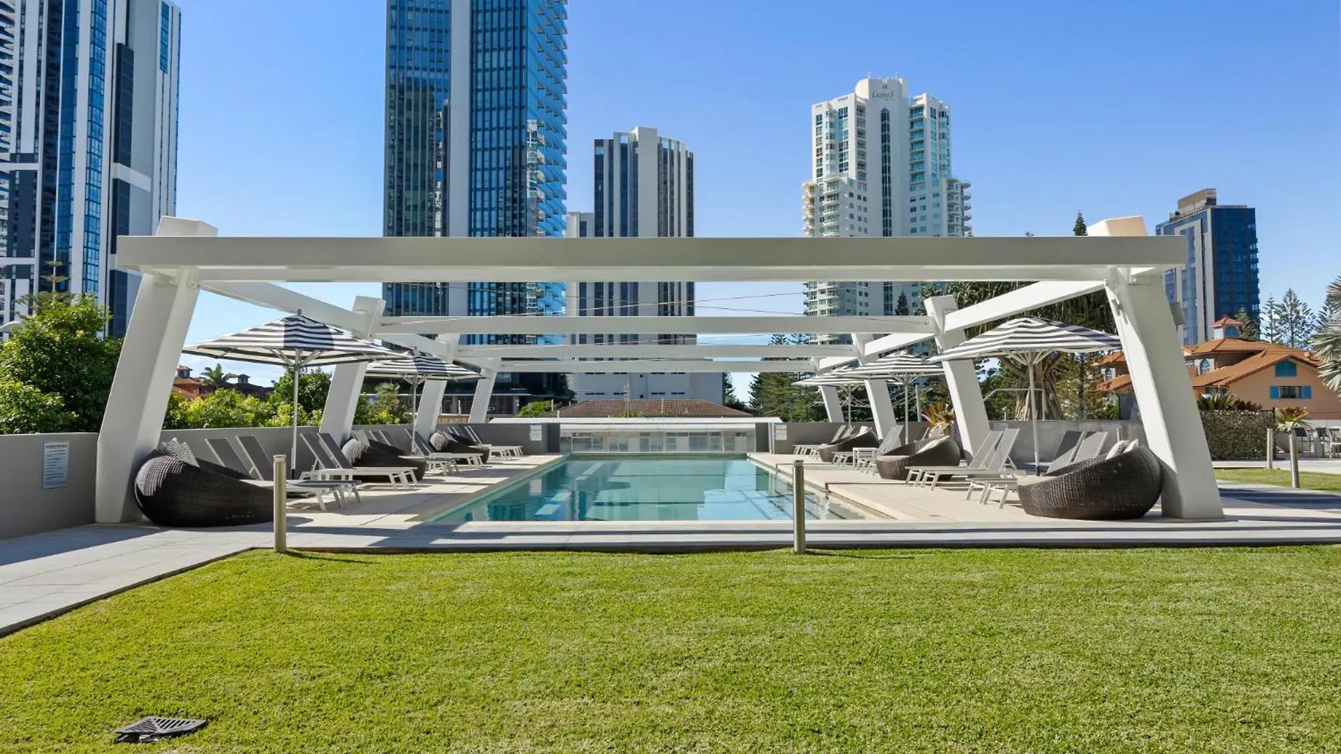 Broadbeach 1-bed With Pool Gym Walk To The