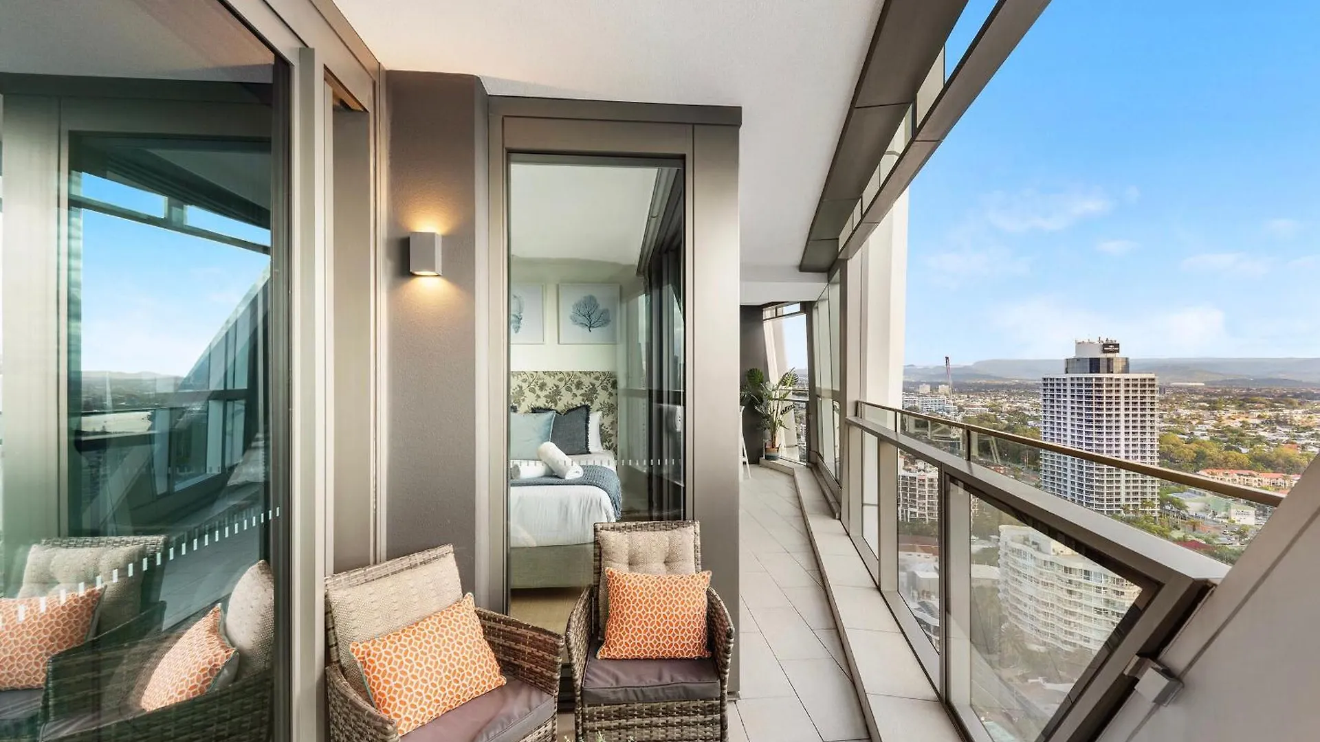 Apartment Beachfront Luxe 2bedroom With Sunset River Views