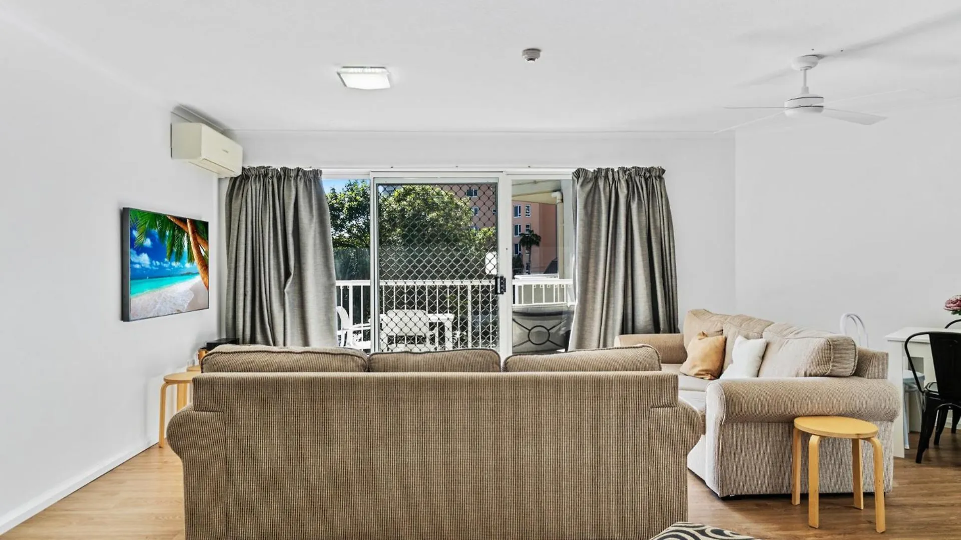 Markham Court Aparthotel