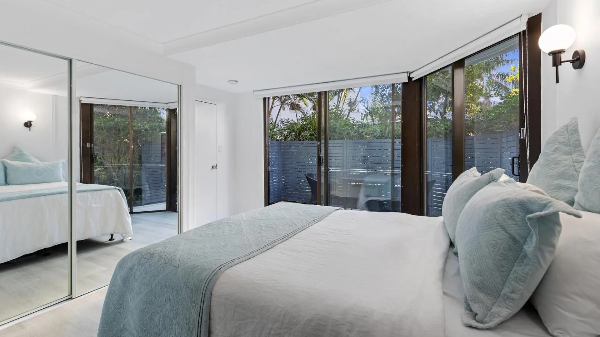 Pacific Broadbeach 4* Gold Coast