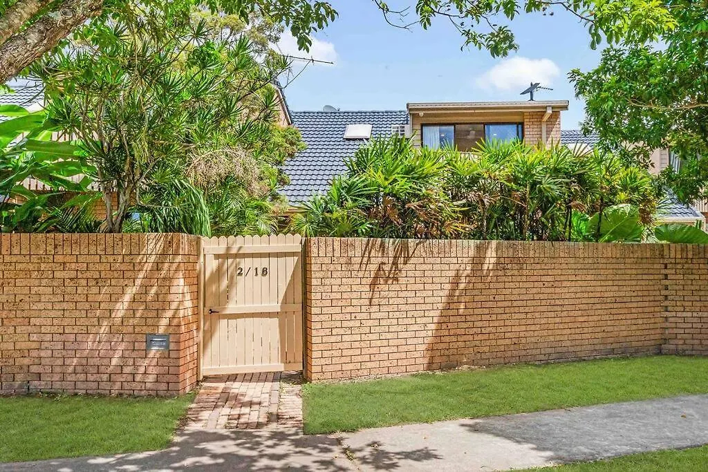 Coastal Comfort In Burleigh Heads Parking And Wifi Gold Coast