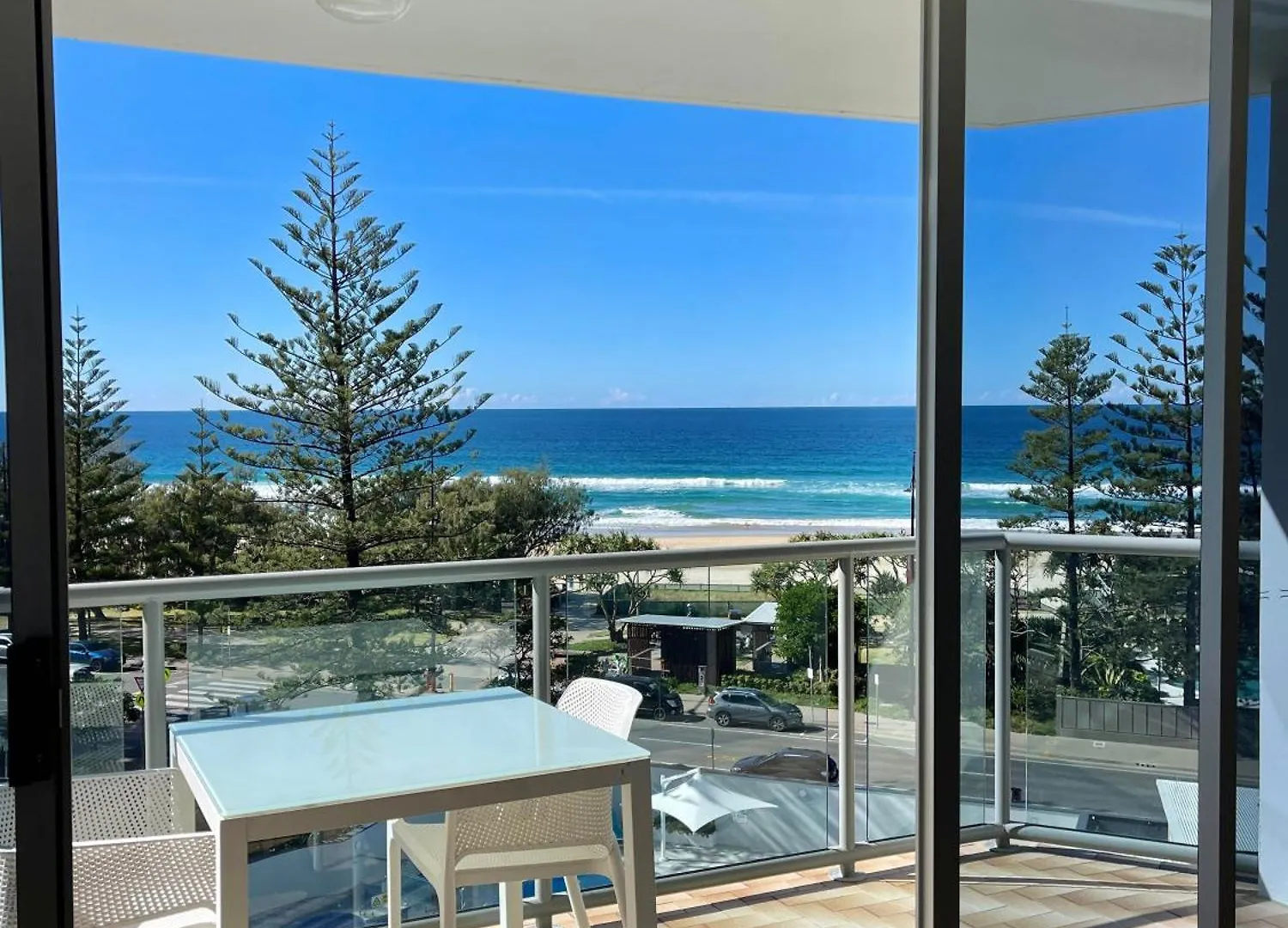 Apartment Seaside Retreat With Ocean Views Gold Coast