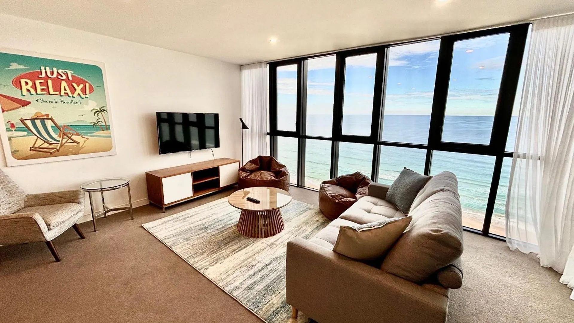 Amazing Ocean View In Surfers Paradise *
