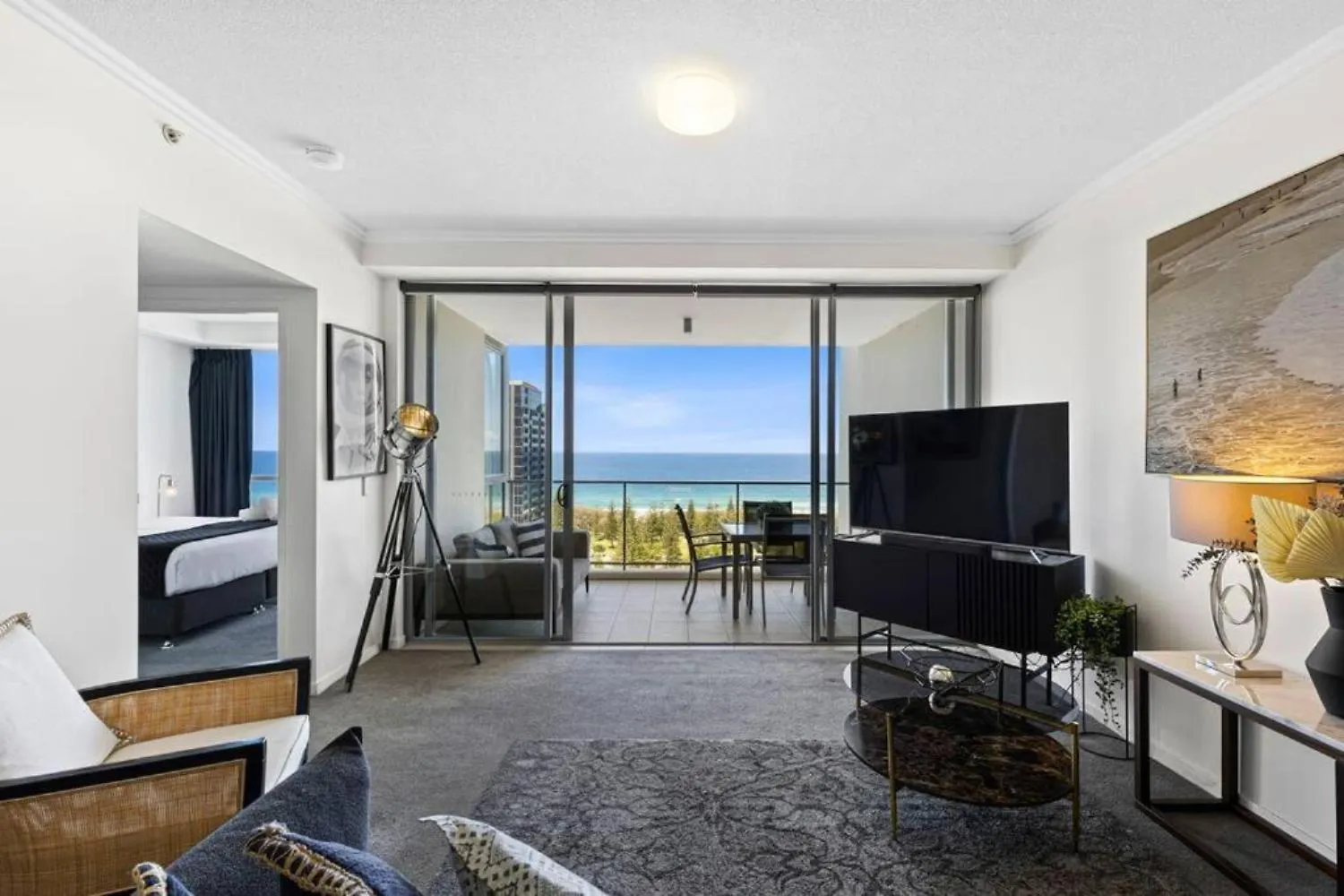 Apartment Beachfront Ocean Oasis Escape Gold Coast