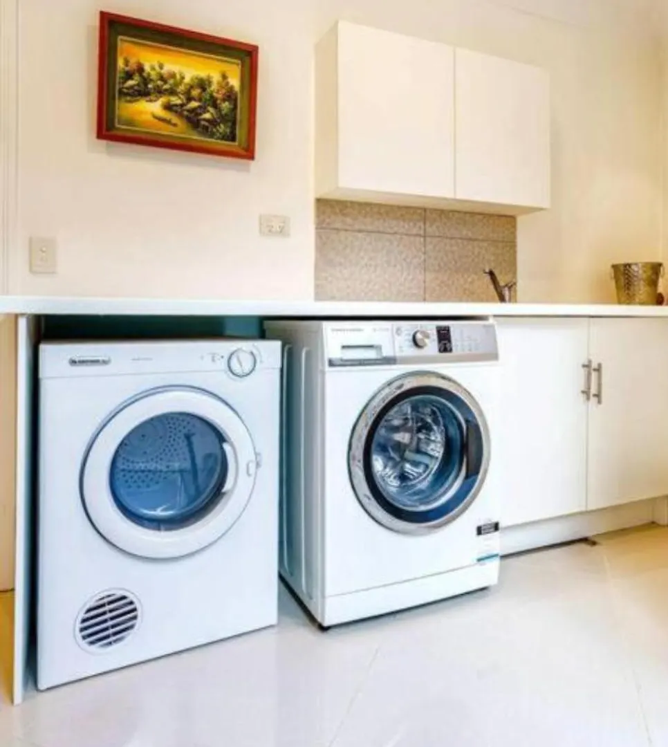 Apartment Allure In Mudgeeraba Gold Coast