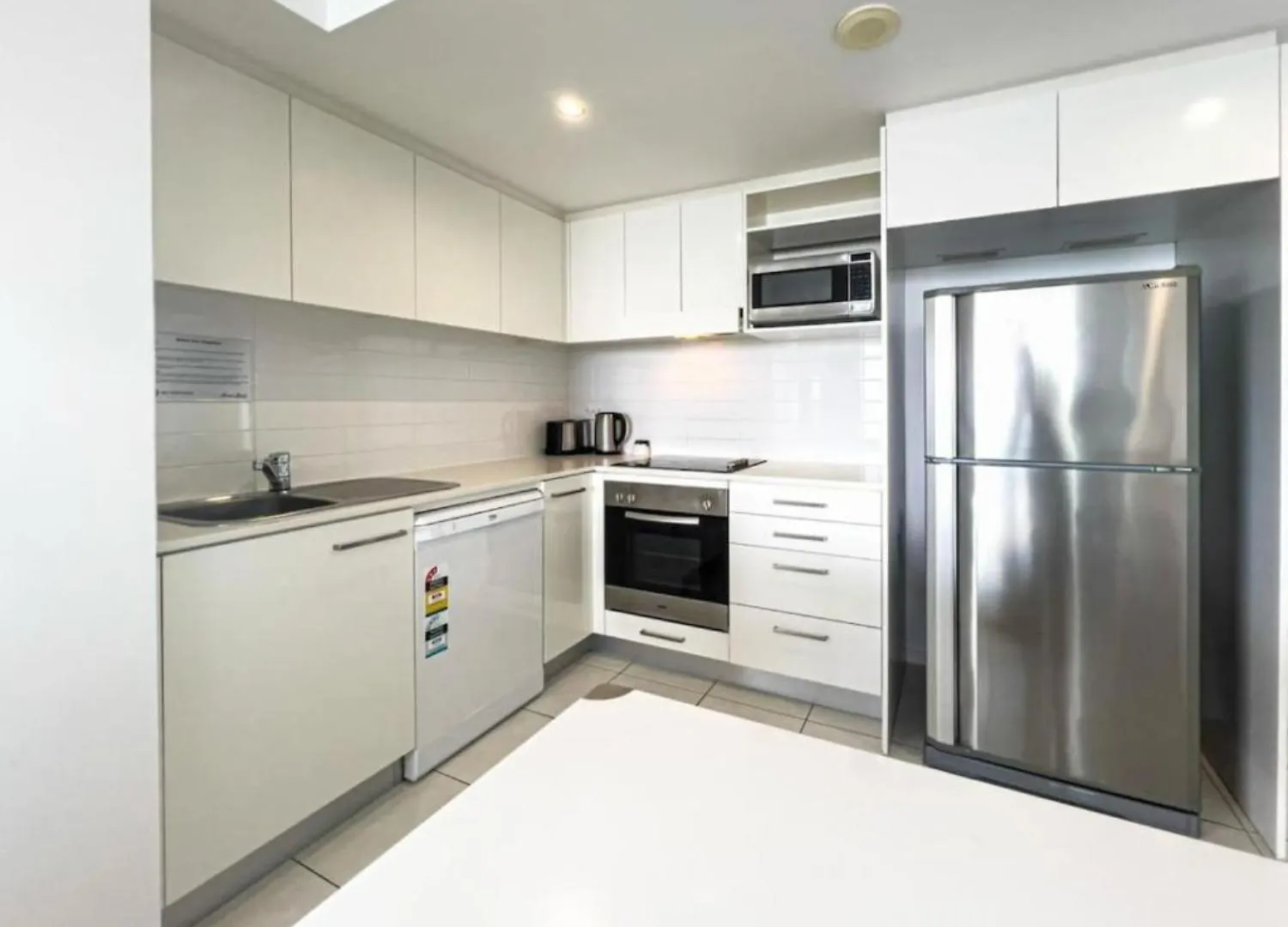 Apartment Ocean Whisper Broadbeach